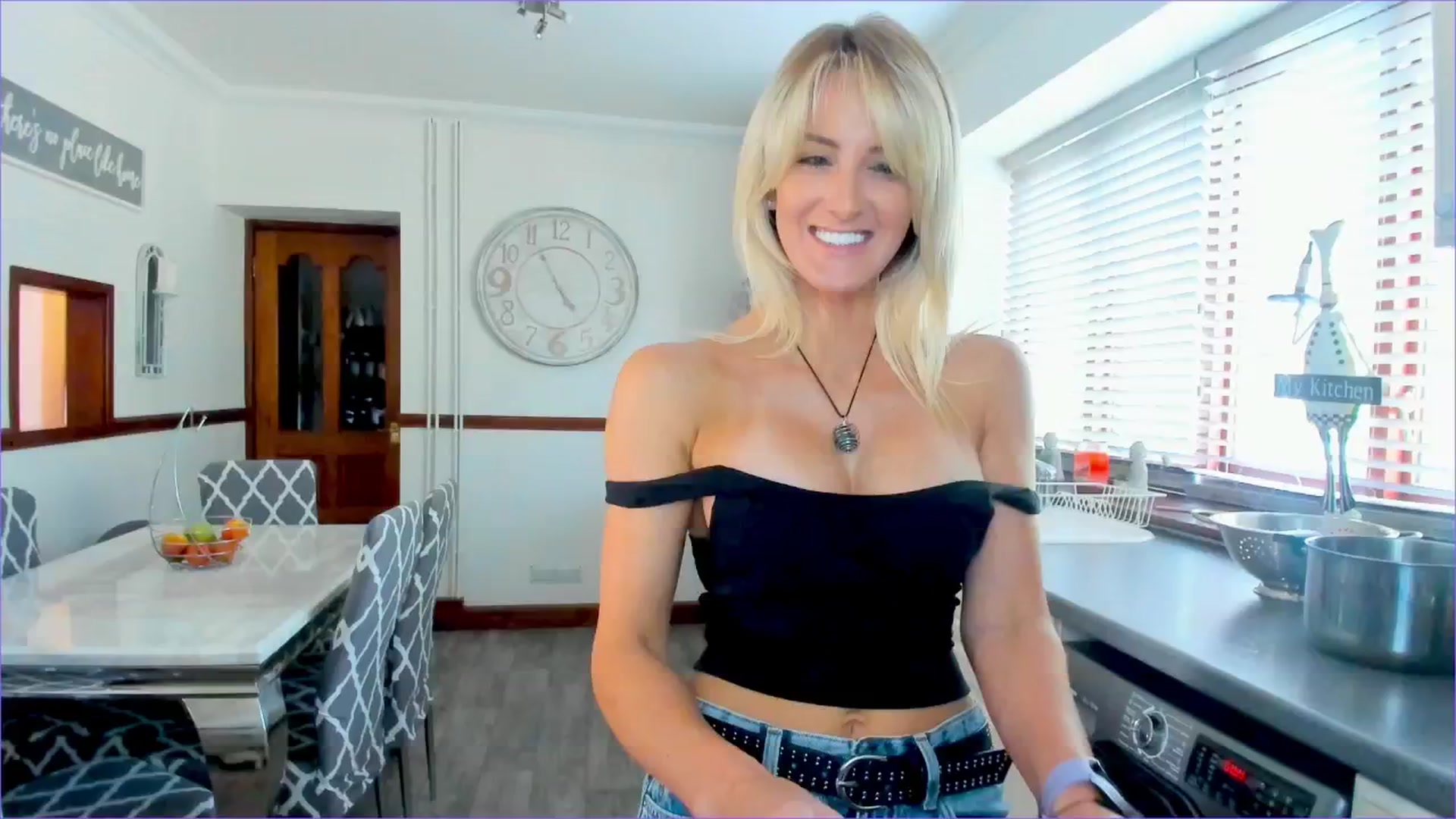 Gallery image thumbnail from SelinaRose's myfreecams stream on, 09/26/2024, 11:58 image 6 of 20