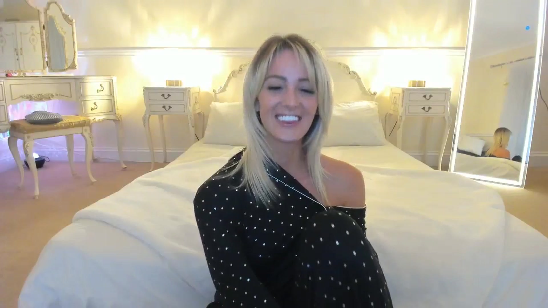 Gallery image thumbnail from SelinaRose's myfreecams stream on, 10/14/2024, 22:25 image 4 of 20