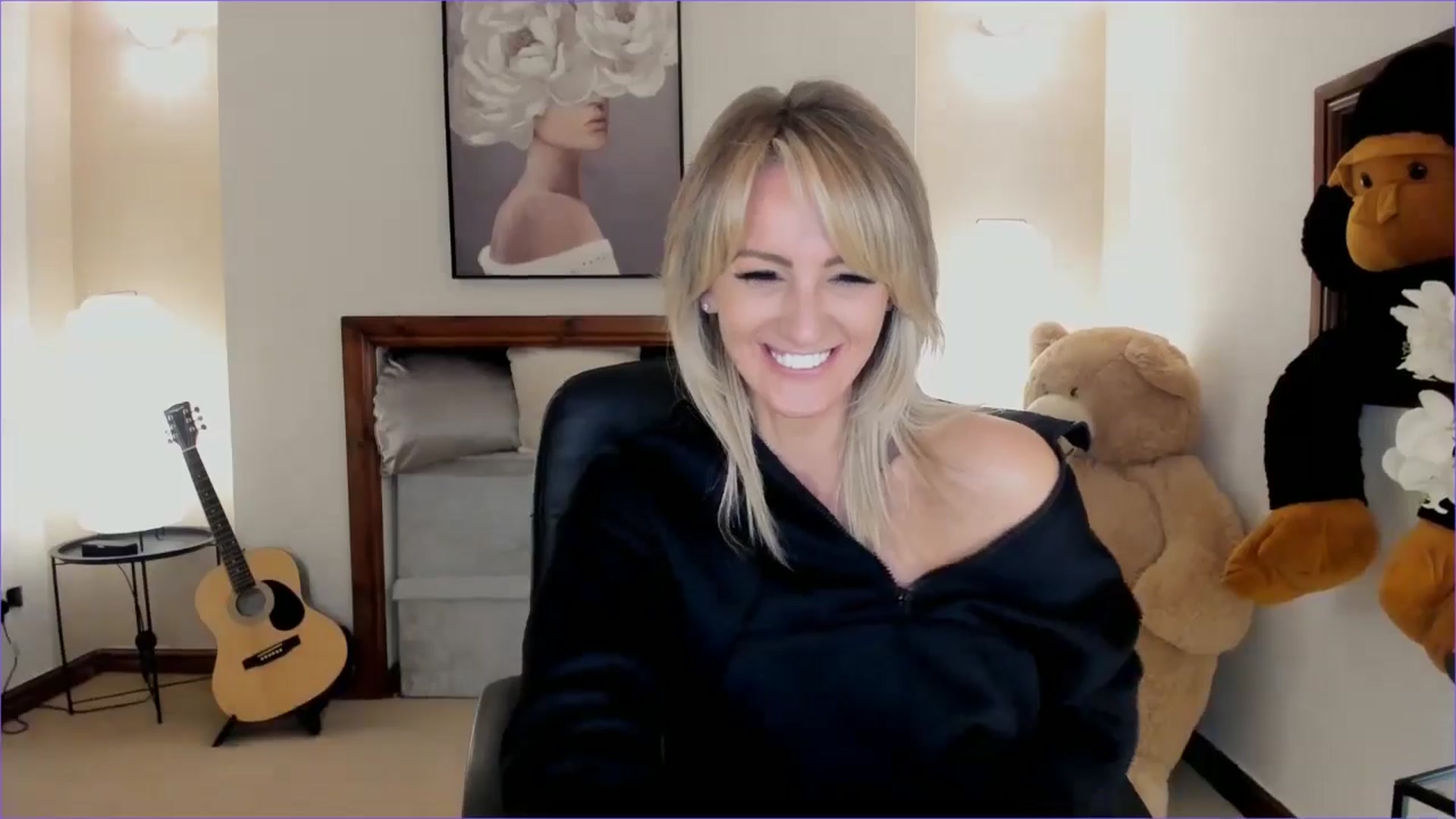 Gallery image thumbnail from SelinaRose's myfreecams stream on, 11/18/2024, 23:28 image 15 of 20