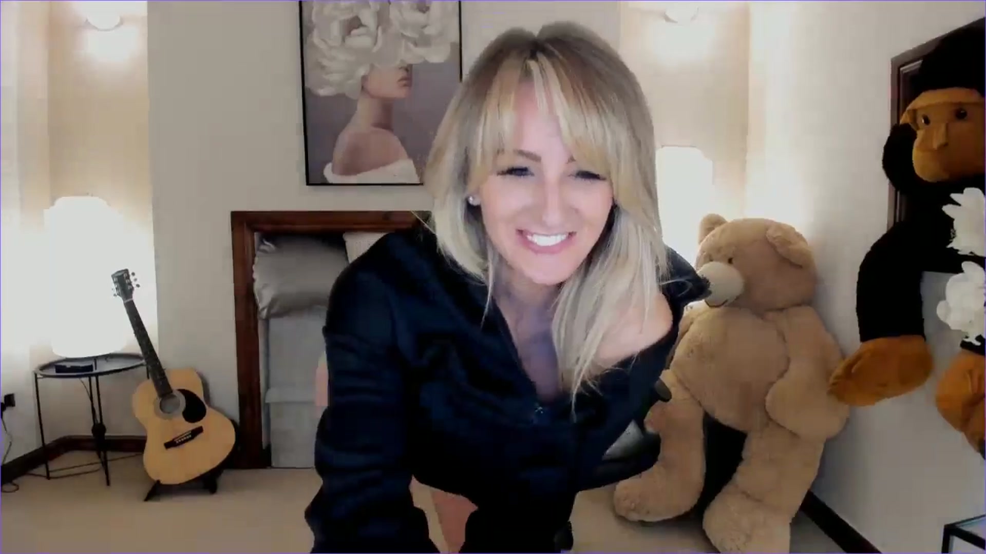 Gallery image thumbnail from SelinaRose's myfreecams stream on, 11/18/2024, 23:28 image 10 of 20