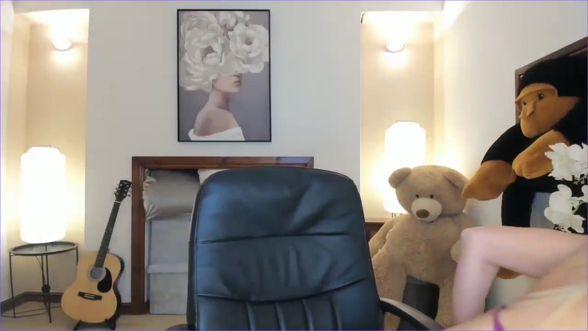 Gallery image thumbnail from SelinaRose's myfreecams stream on, 11/20/2024, 24:00 image 14 of 20
