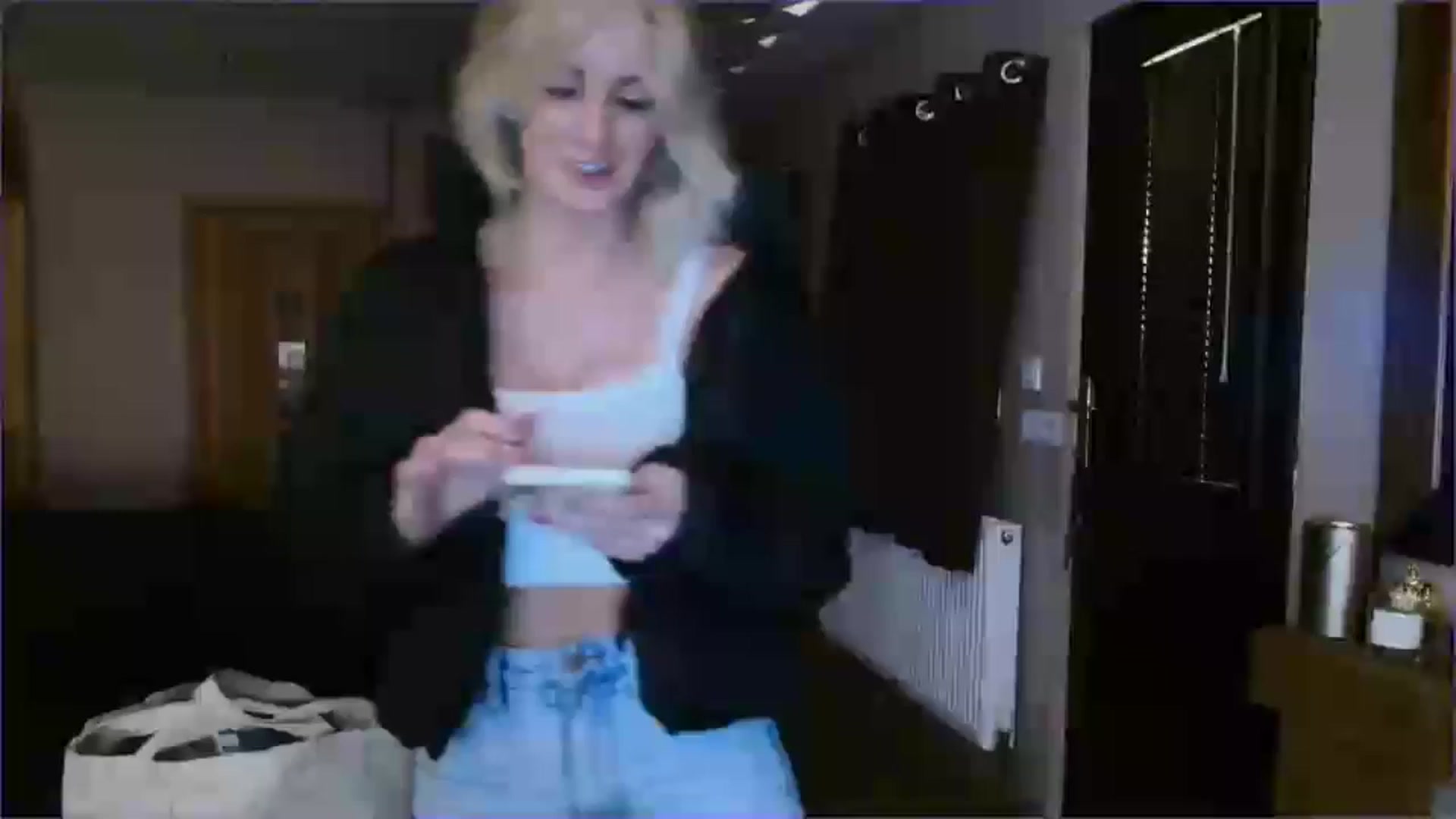 Gallery image thumbnail from SelinaRose's myfreecams stream on, 02/23/2025, 04:34 image 20 of 20