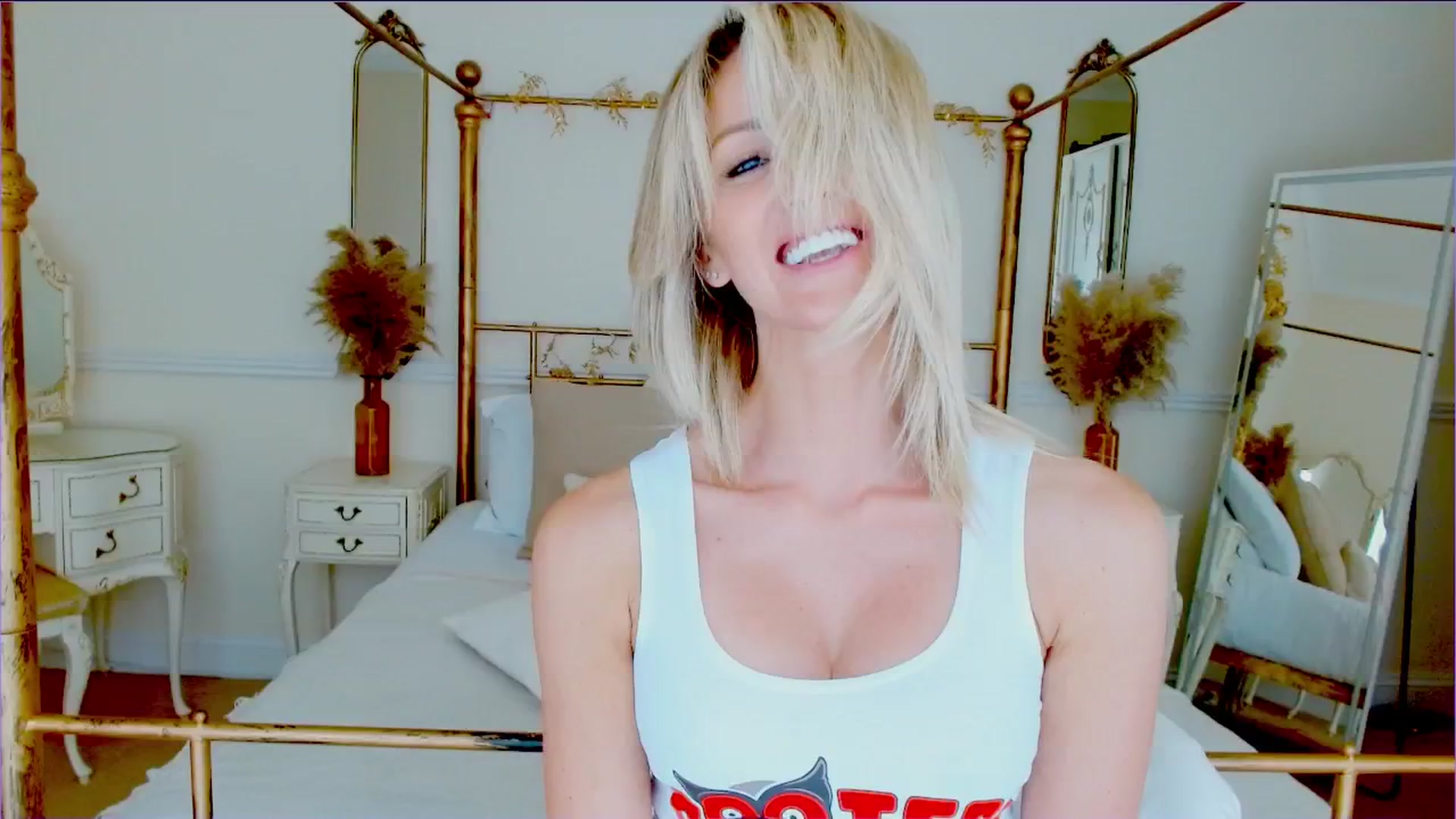Gallery image thumbnail from SelinaRose's myfreecams stream on, 05/09/2025, 13:17 image 3 of 20