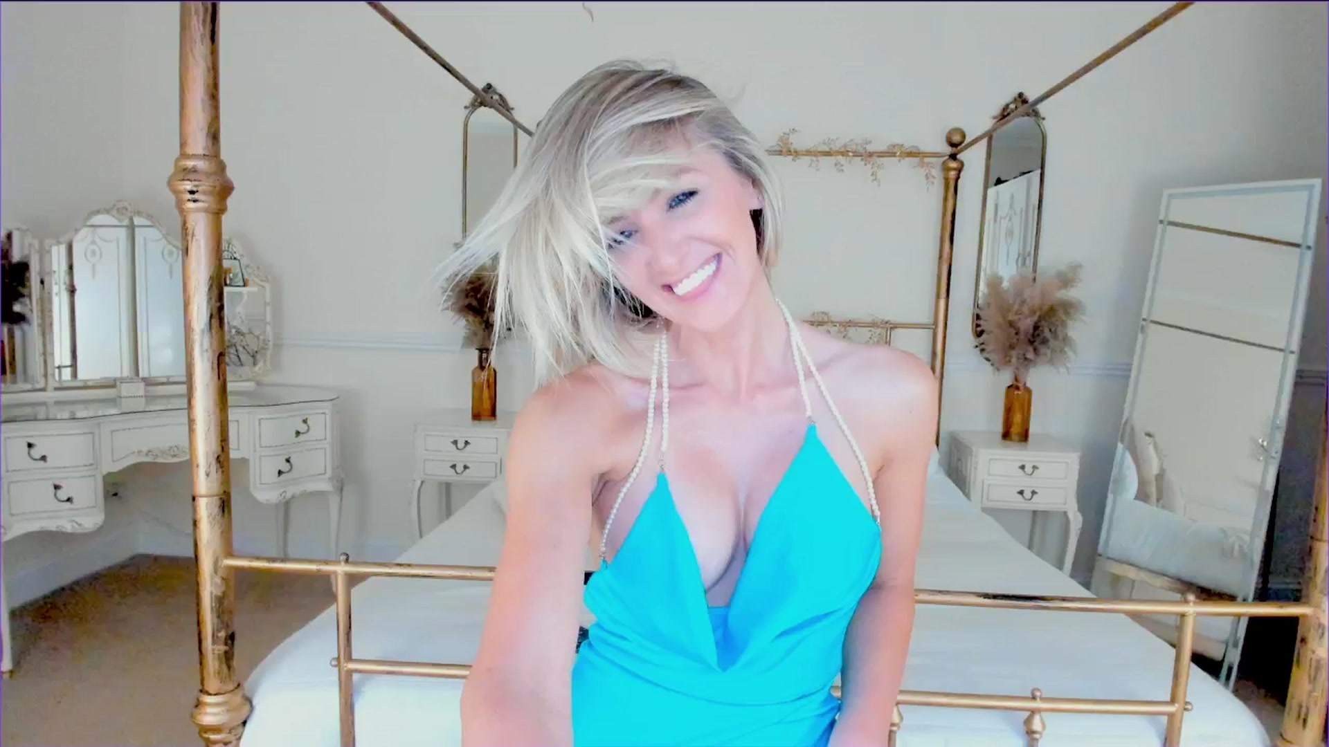 Gallery image thumbnail from SelinaRose's myfreecams stream on, 05/12/2025, 01:13 image 11 of 20