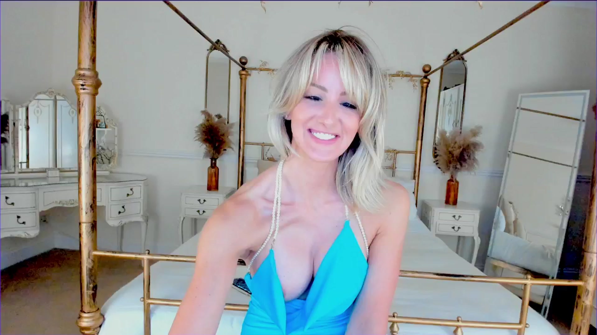 Gallery image thumbnail from SelinaRose's myfreecams stream on, 05/12/2025, 01:13 image 2 of 20