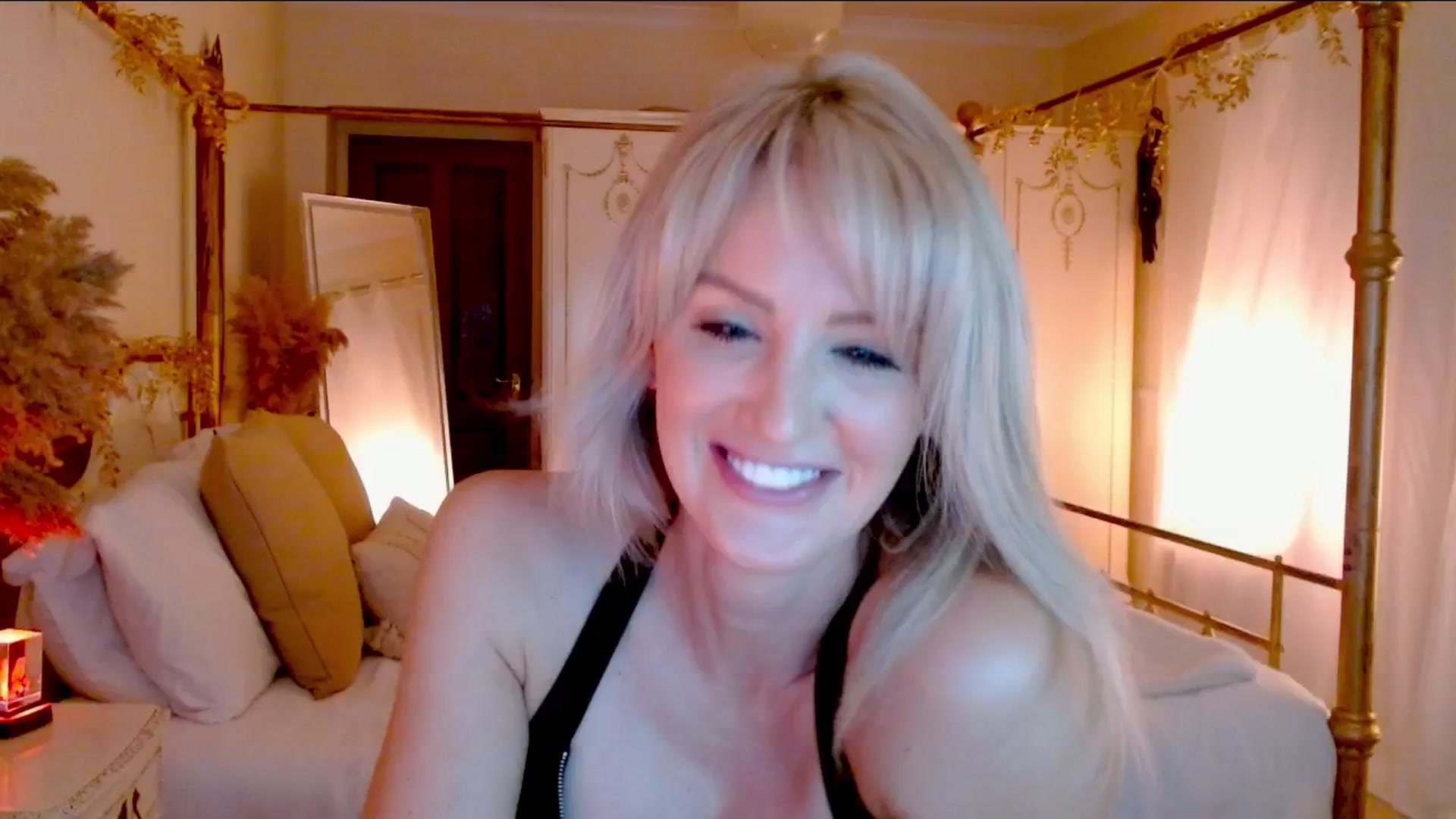 Gallery image thumbnail from SelinaRose's myfreecams stream on, 09/21/2025, 24:59 image 9 of 20