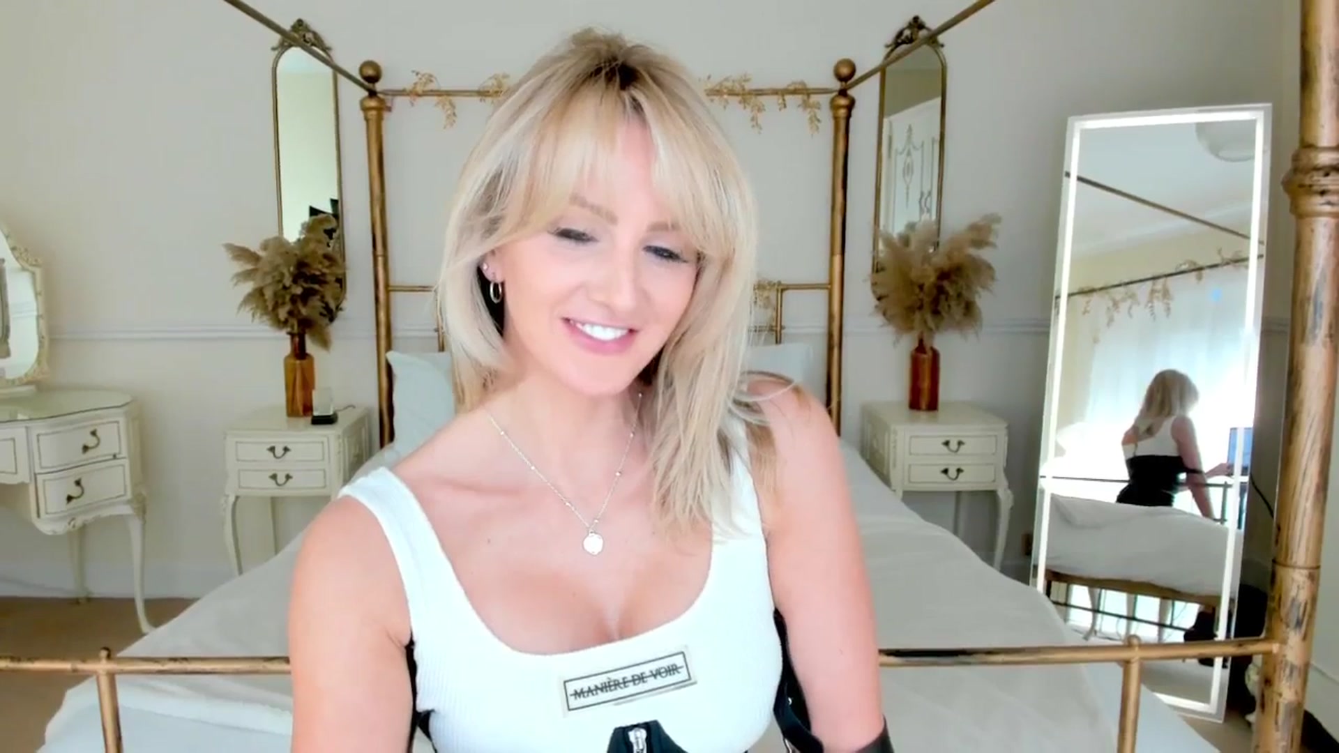 Gallery image thumbnail from SelinaRose's myfreecams stream on, 10/23/2025, 13:38 image 13 of 20