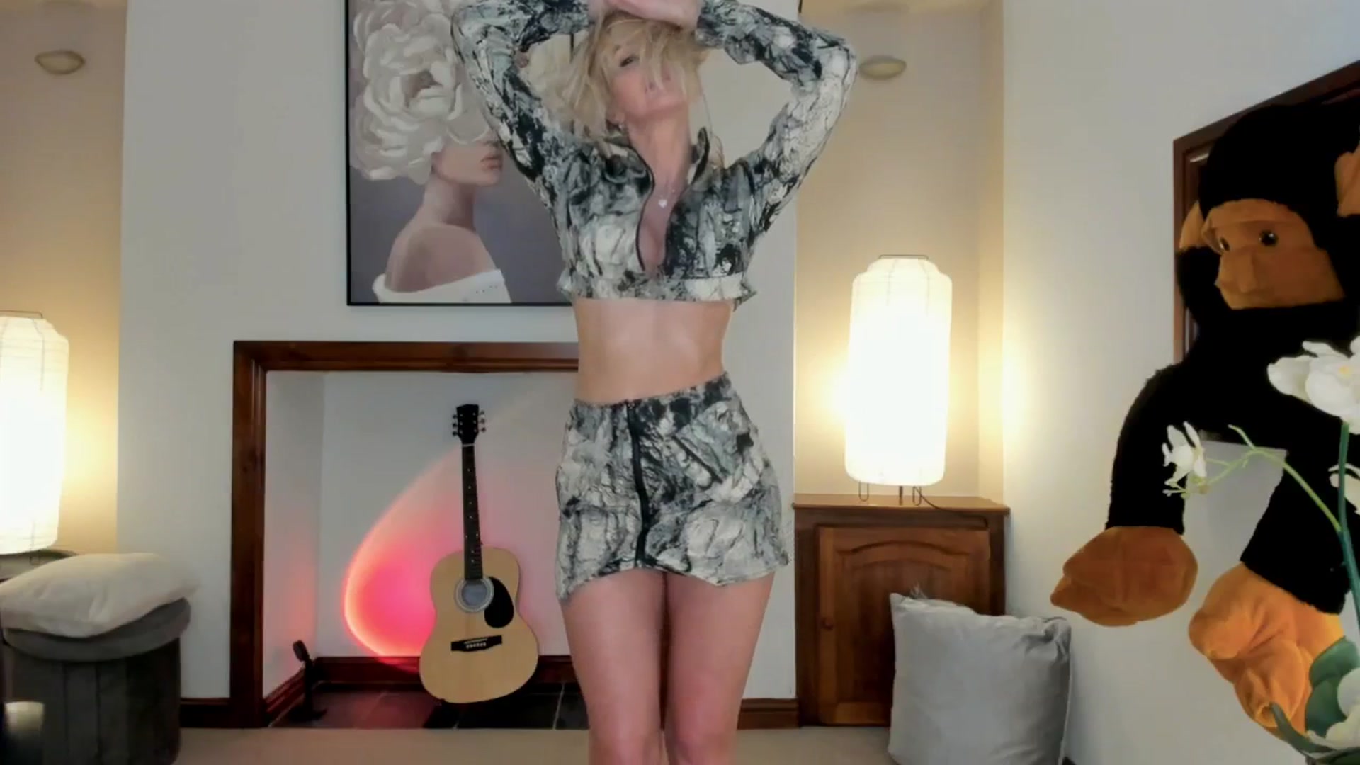 Gallery image thumbnail from SelinaRose's myfreecams stream on, 10/27/2025, 20:40 image 14 of 20