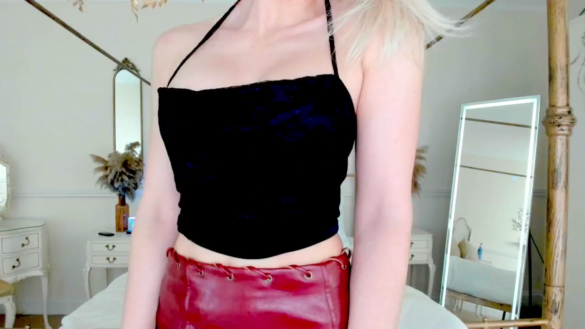 Gallery image thumbnail from SelinaRose's myfreecams stream on, 11/14/2025, 14:18 image 1 of 20