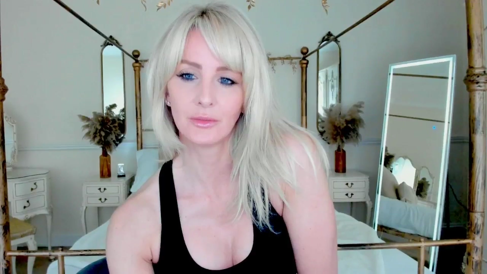 Gallery image thumbnail from SelinaRose's myfreecams stream on, 11/27/2025, 12:46 image 9 of 20