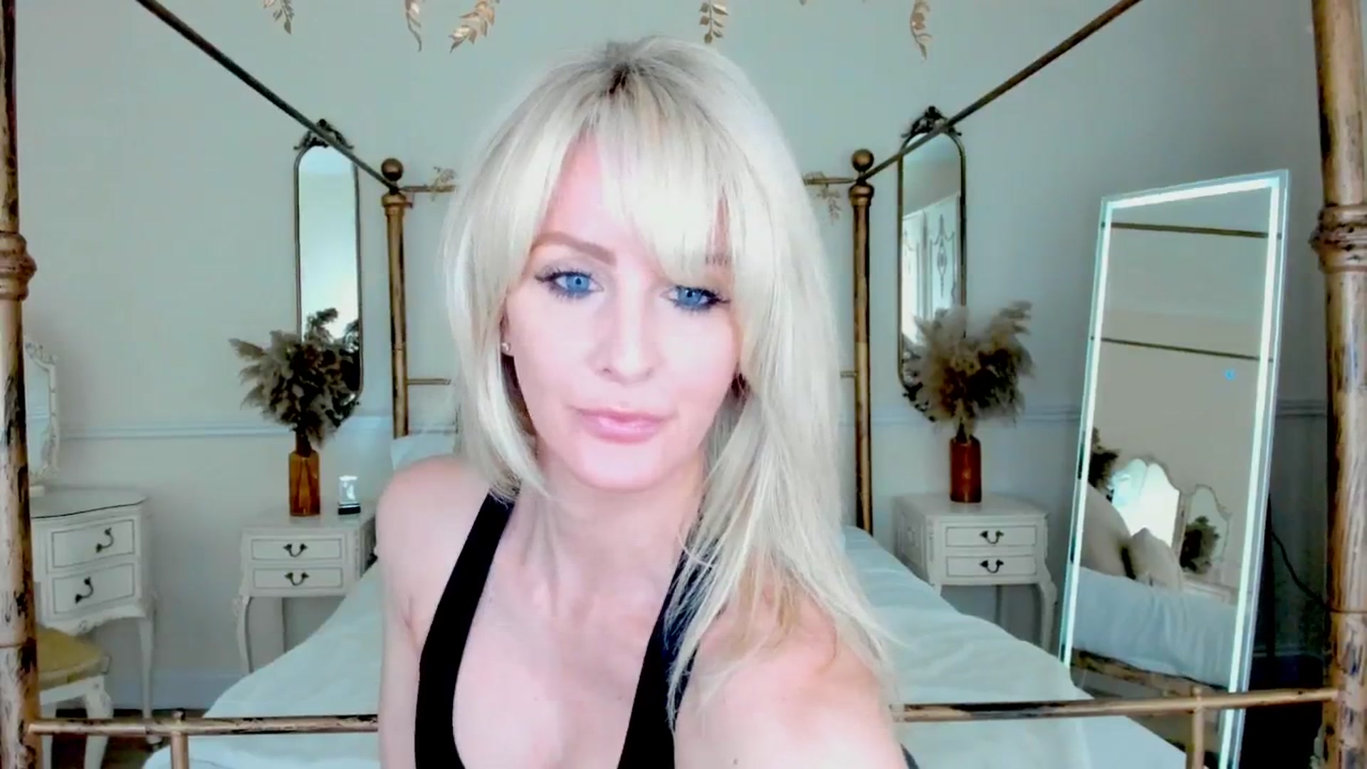 Gallery image thumbnail from SelinaRose's myfreecams stream on, 11/27/2025, 12:46 image 11 of 20