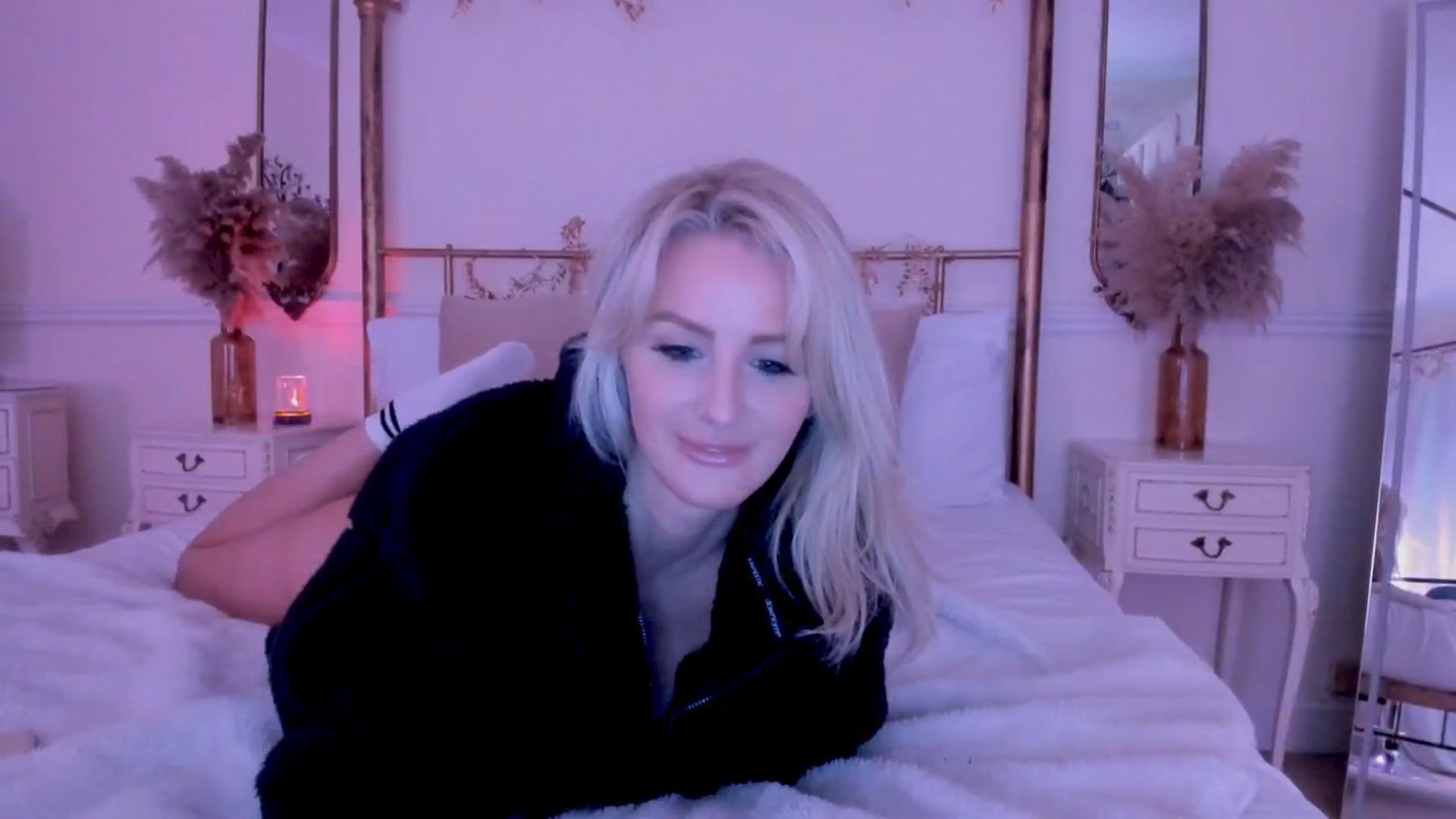 Gallery image thumbnail from SelinaRose's myfreecams stream on, 11/27/2025, 23:34 image 5 of 20