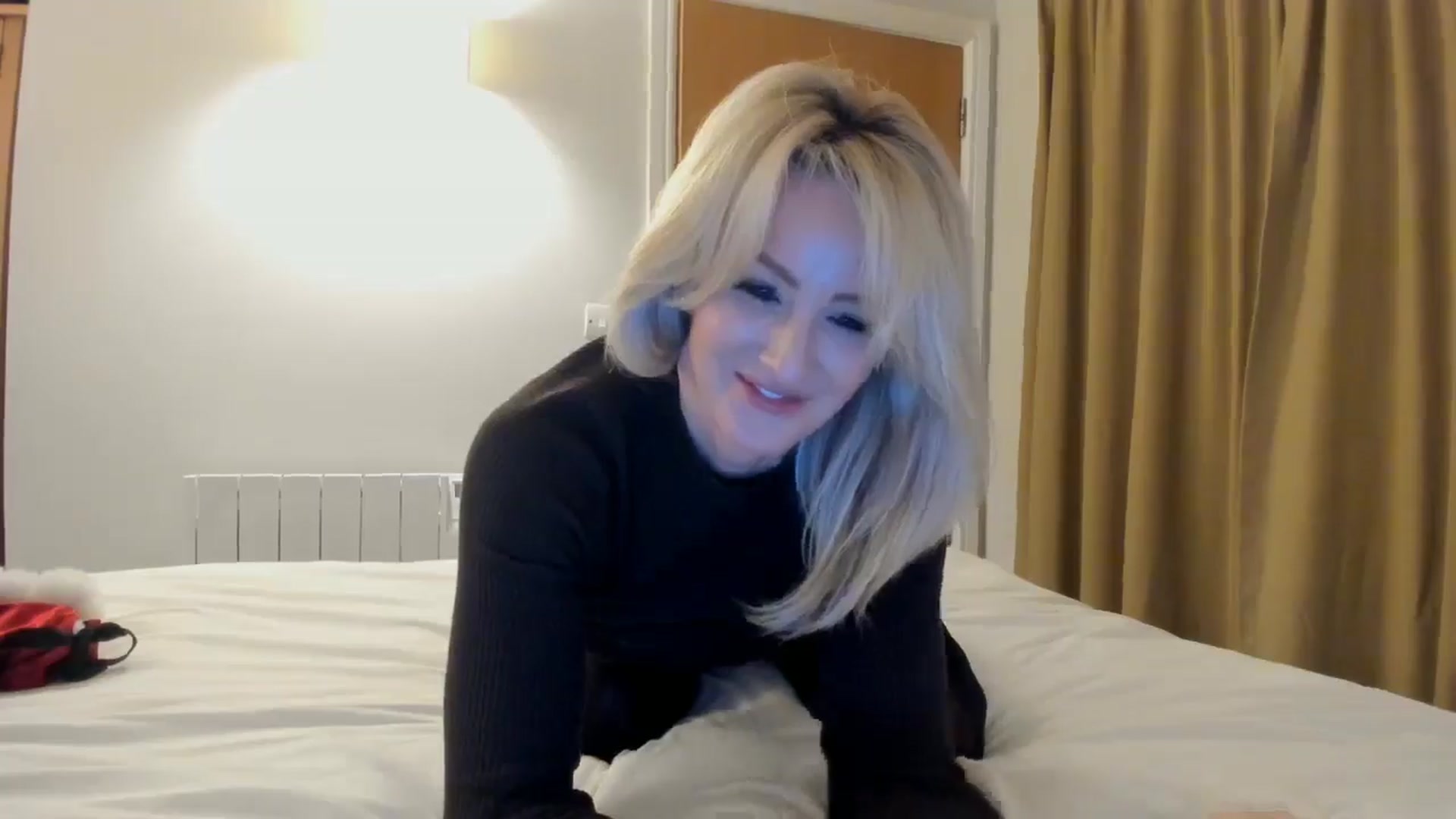 Gallery image thumbnail from SelinaRose's myfreecams stream on, 12/24/2025, 18:36 image 15 of 20