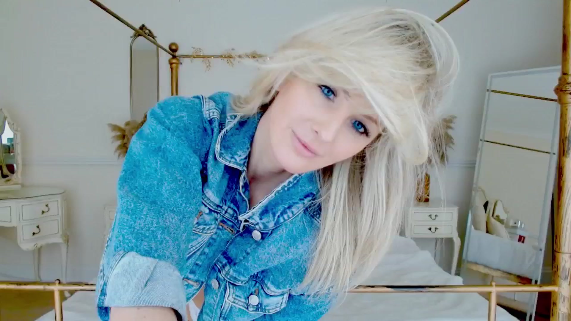 Gallery image thumbnail from SelinaRose's myfreecams stream on, 01/06/2026, 12:27 image 17 of 20
