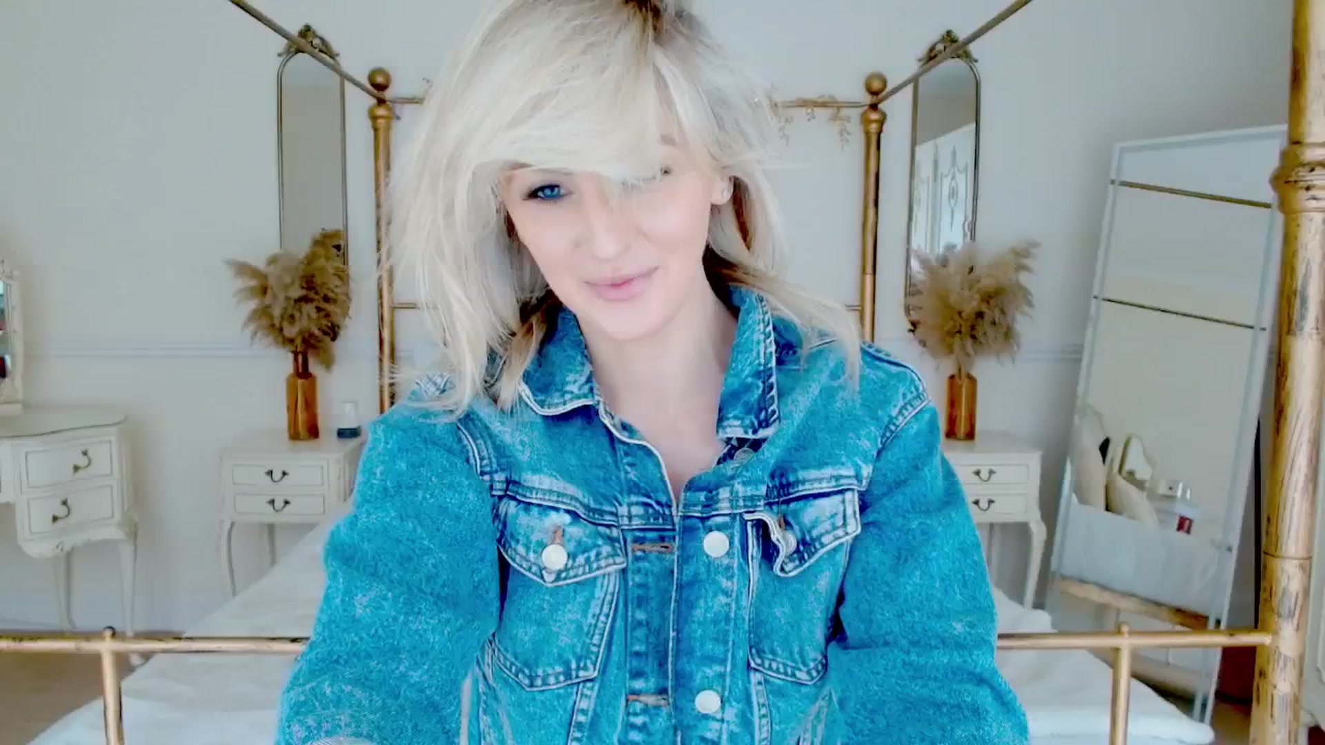 Gallery image thumbnail from SelinaRose's myfreecams stream on, 01/06/2026, 12:27 image 10 of 20