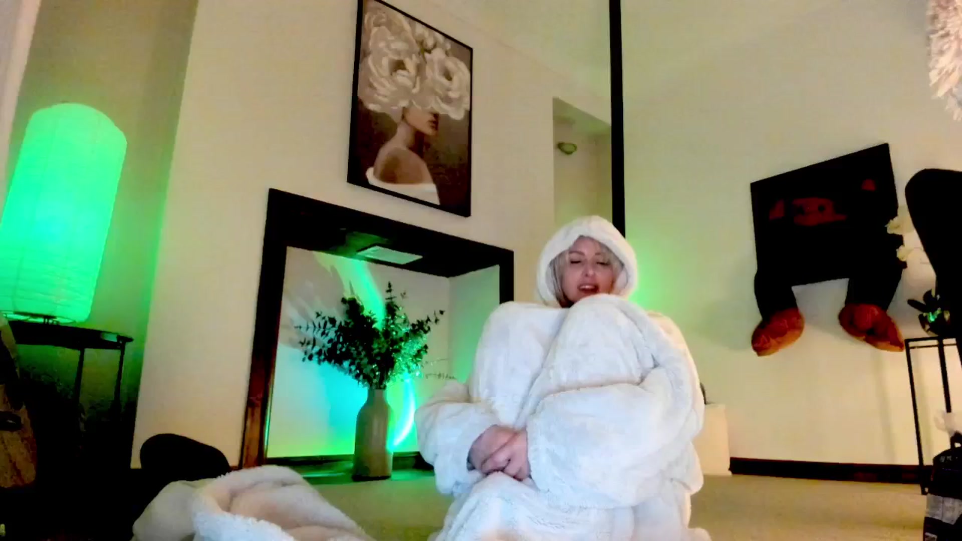 Gallery image thumbnail from SelinaRose's myfreecams stream on, 01/09/2026, 03:27 image 19 of 20