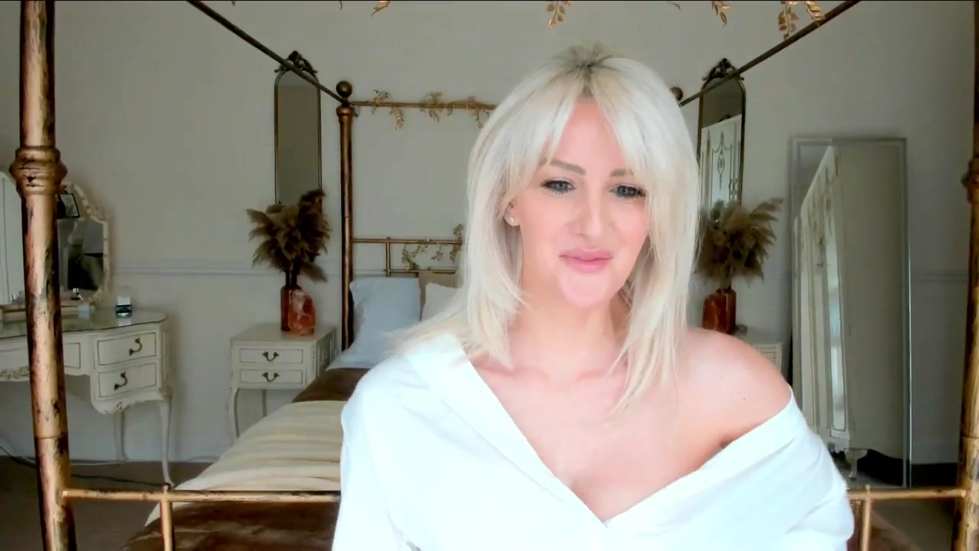 Gallery image thumbnail from SelinaRose's myfreecams stream on, 02/01/2026, 11:30 image 10 of 20