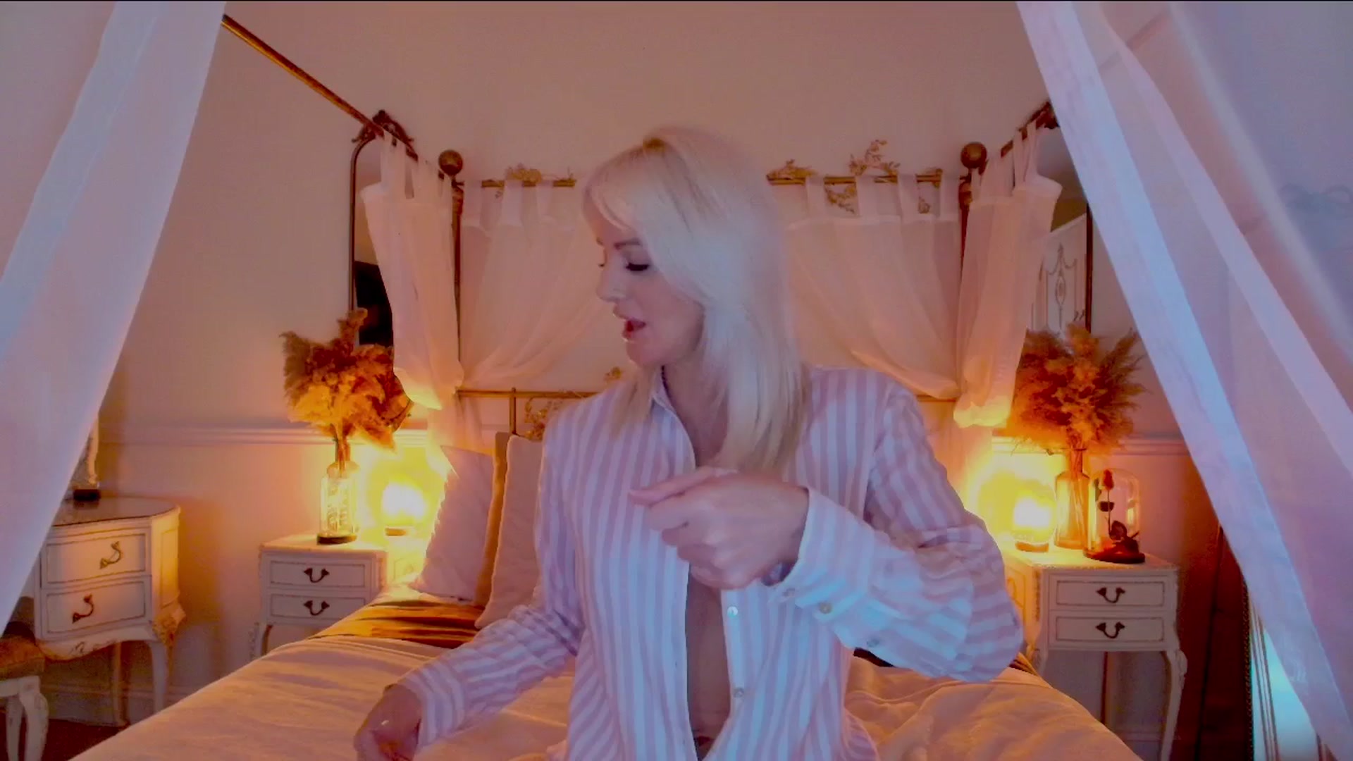 Gallery image thumbnail from SelinaRose's myfreecams stream on, 03/27/2026, 03:01 image 3 of 20