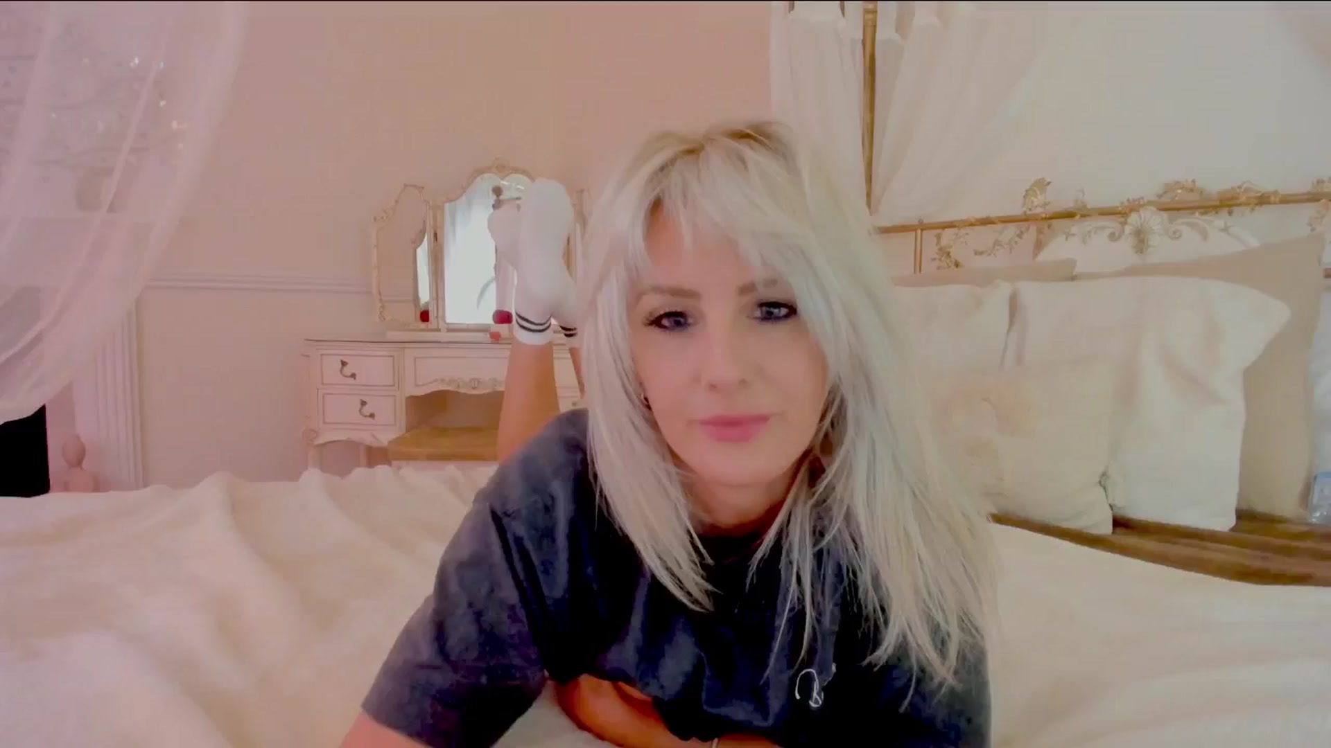 Gallery image thumbnail from SelinaRose's myfreecams stream on, 04/19/2026, 20:52 image 2 of 20