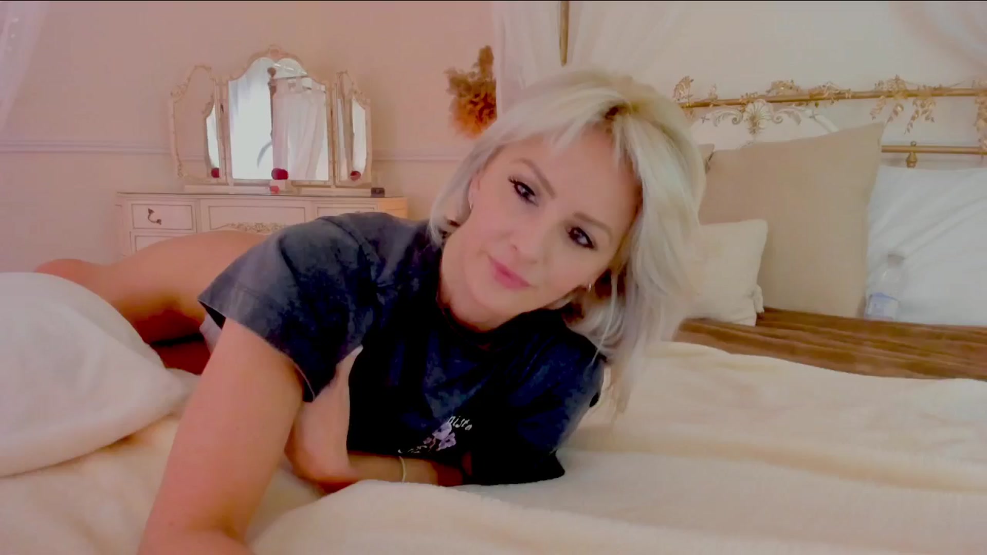 Gallery image thumbnail from SelinaRose's myfreecams stream on, 04/19/2026, 20:52 image 14 of 20