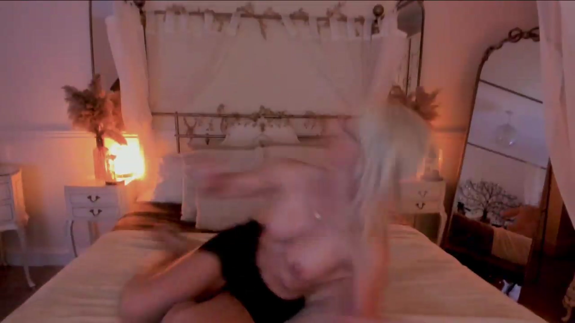 Gallery image thumbnail from SelinaRose's myfreecams stream on, 06/22/2026, 23:59 image 15 of 20