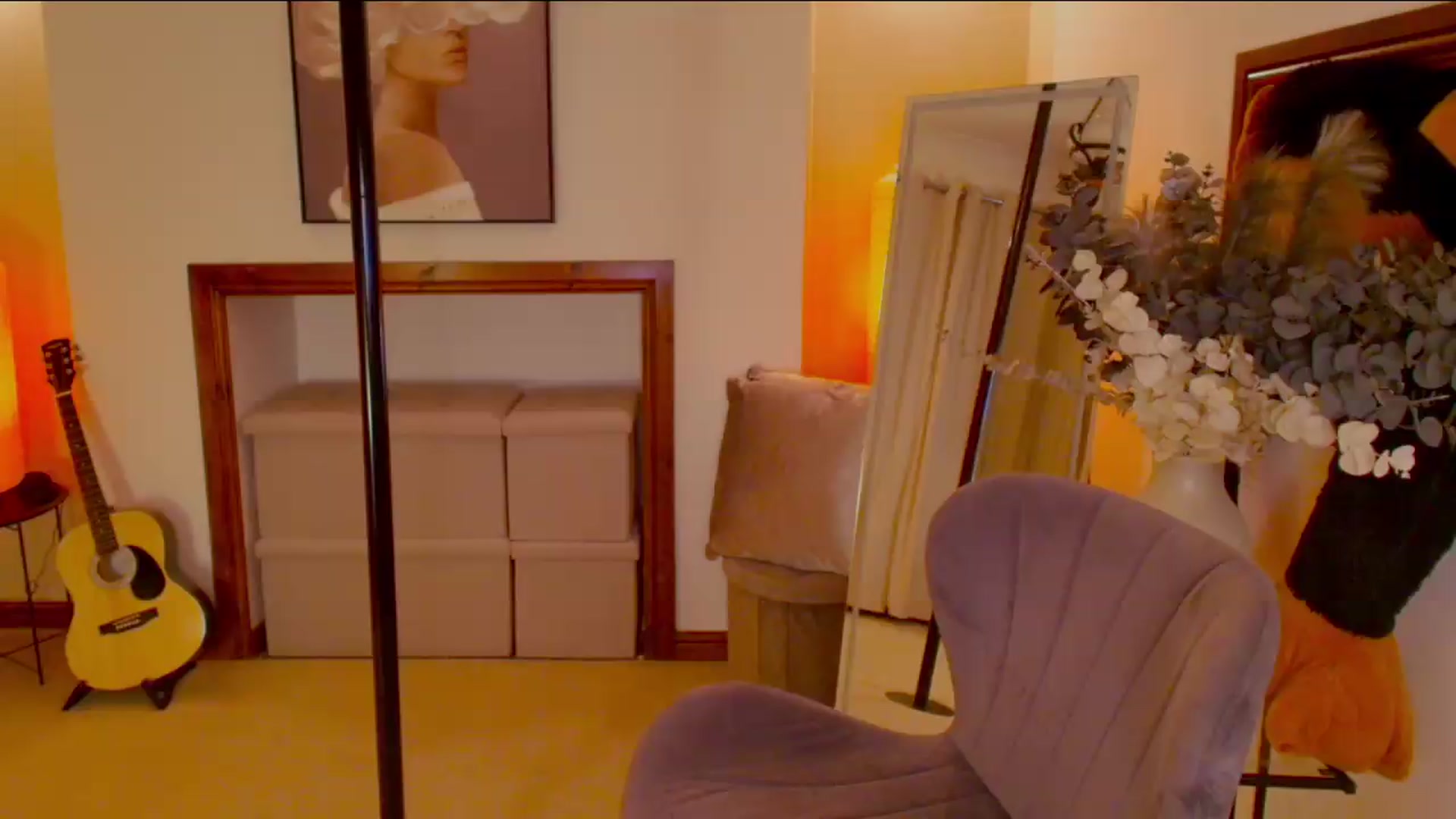 Gallery image thumbnail from SelinaRose's myfreecams stream on, 08/10/2026, 24:25 image 13 of 20