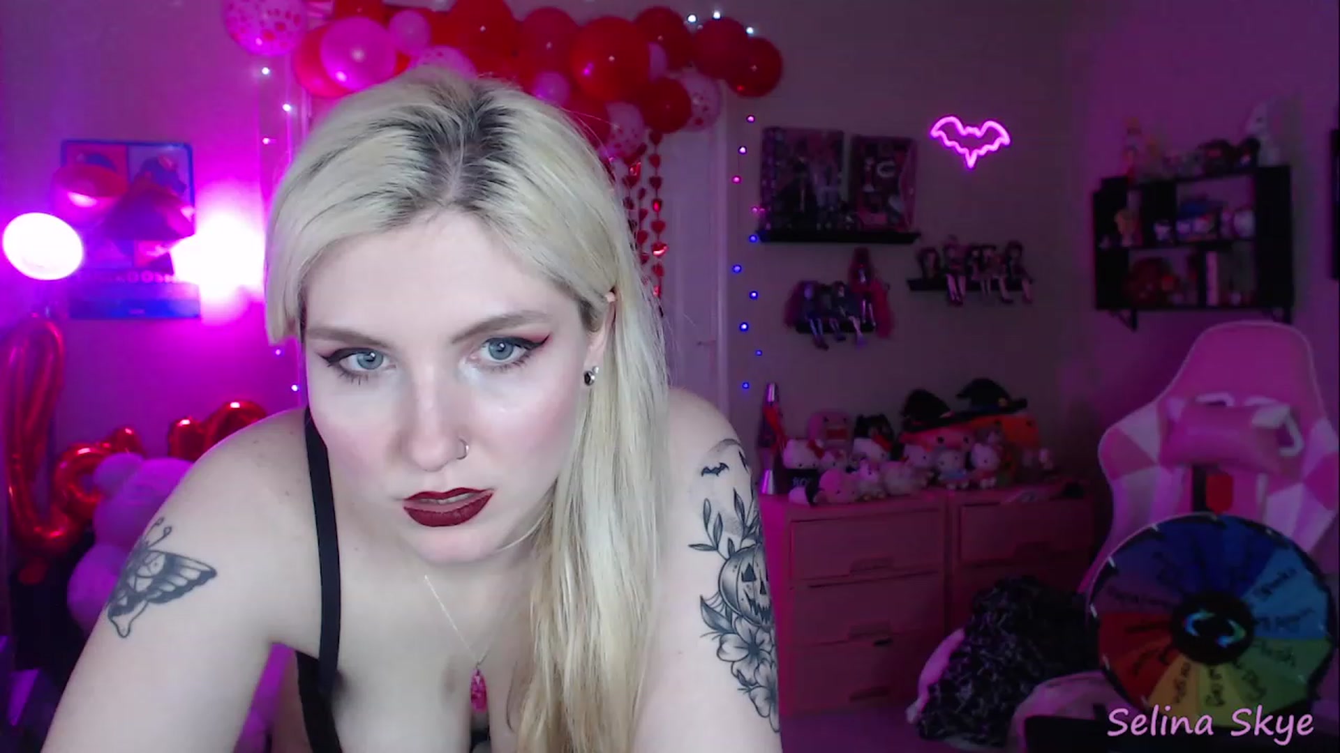 Gallery image thumbnail from SelinaSkye's myfreecams stream on, 02/14/2023, 07:59 image 4 of 20