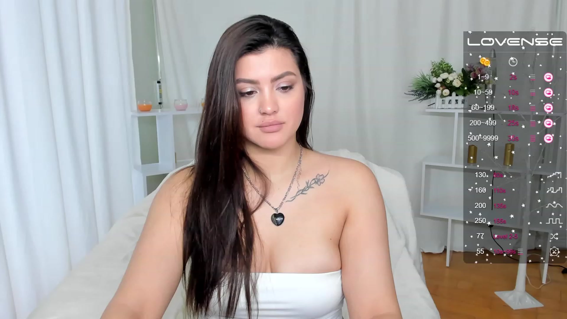 Gallery image thumbnail from Selina_liones's myfreecams stream on, 02/04/2023, 11:18 image 4 of 20