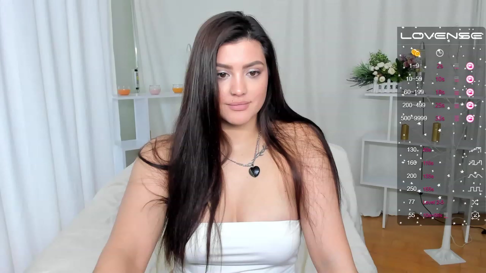 Gallery image thumbnail from Selina_liones's myfreecams stream on, 02/04/2023, 11:18 image 1 of 20