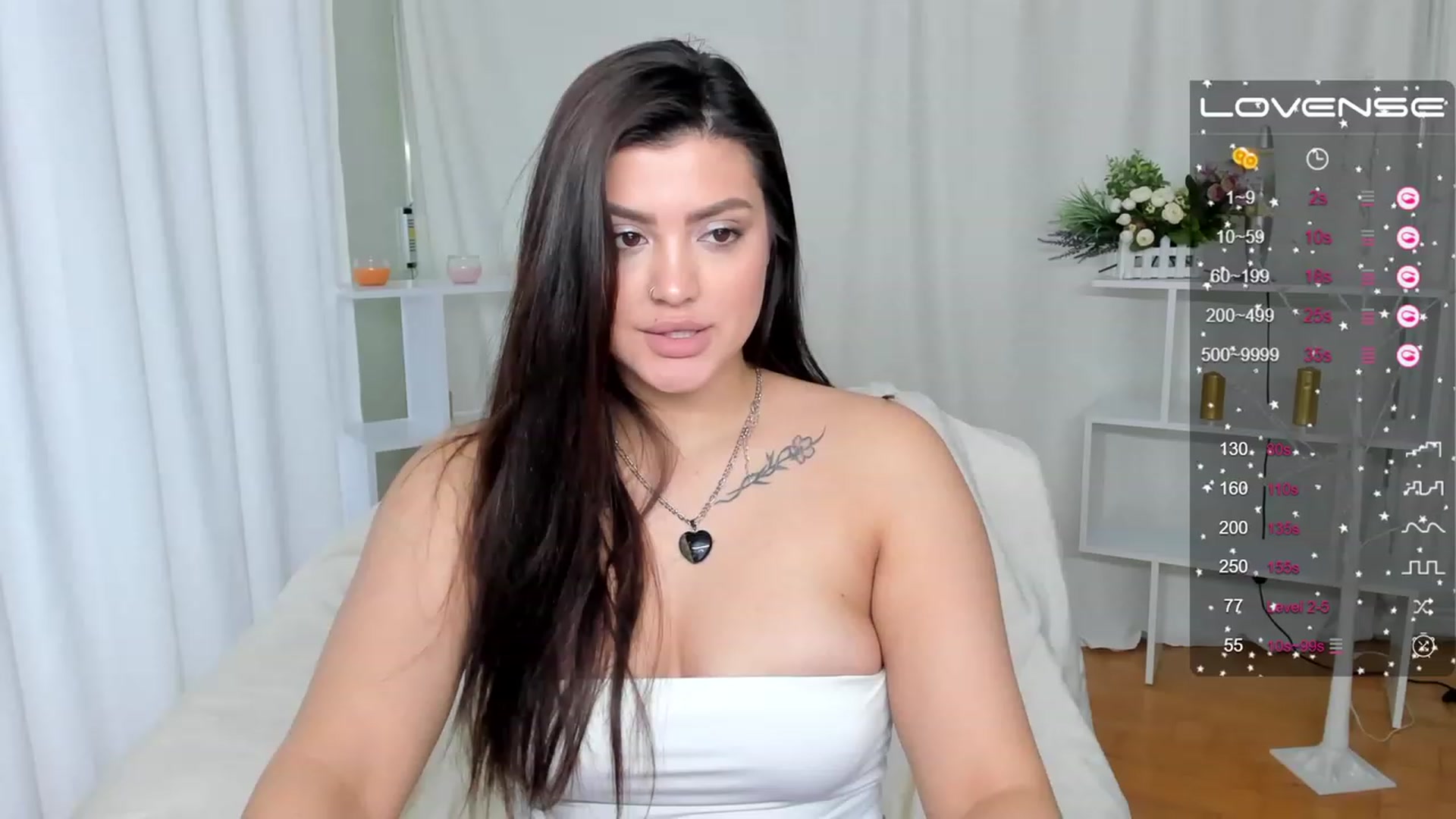 Gallery image thumbnail from Selina_liones's myfreecams stream on, 02/04/2023, 11:18 image 2 of 20