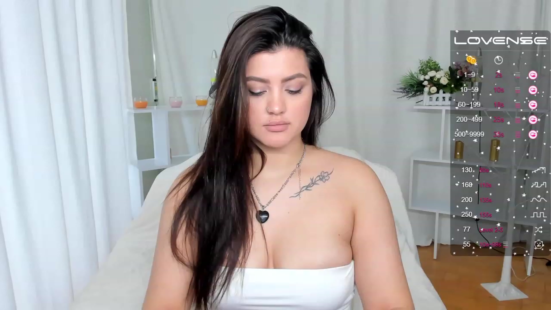 Gallery image thumbnail from Selina_liones's myfreecams stream on, 02/04/2023, 11:18 image 16 of 20