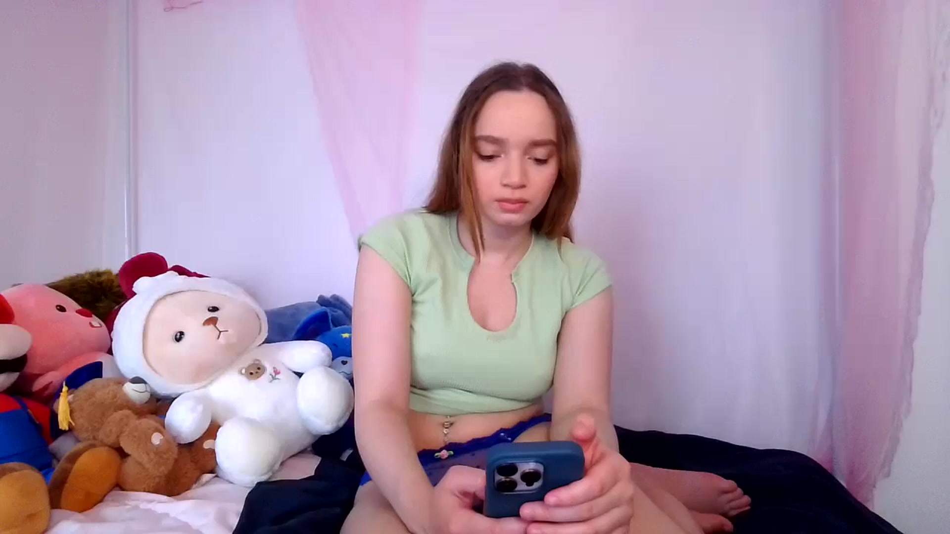 Gallery image thumbnail from Selinaimai's myfreecams stream on, 06/04/2025, 17:21 image 17 of 20