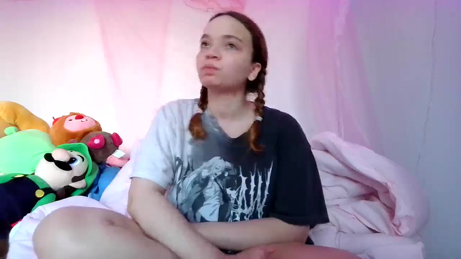 Gallery image thumbnail from Selinaimai's myfreecams stream on, 06/30/2025, 14:01 image 4 of 20