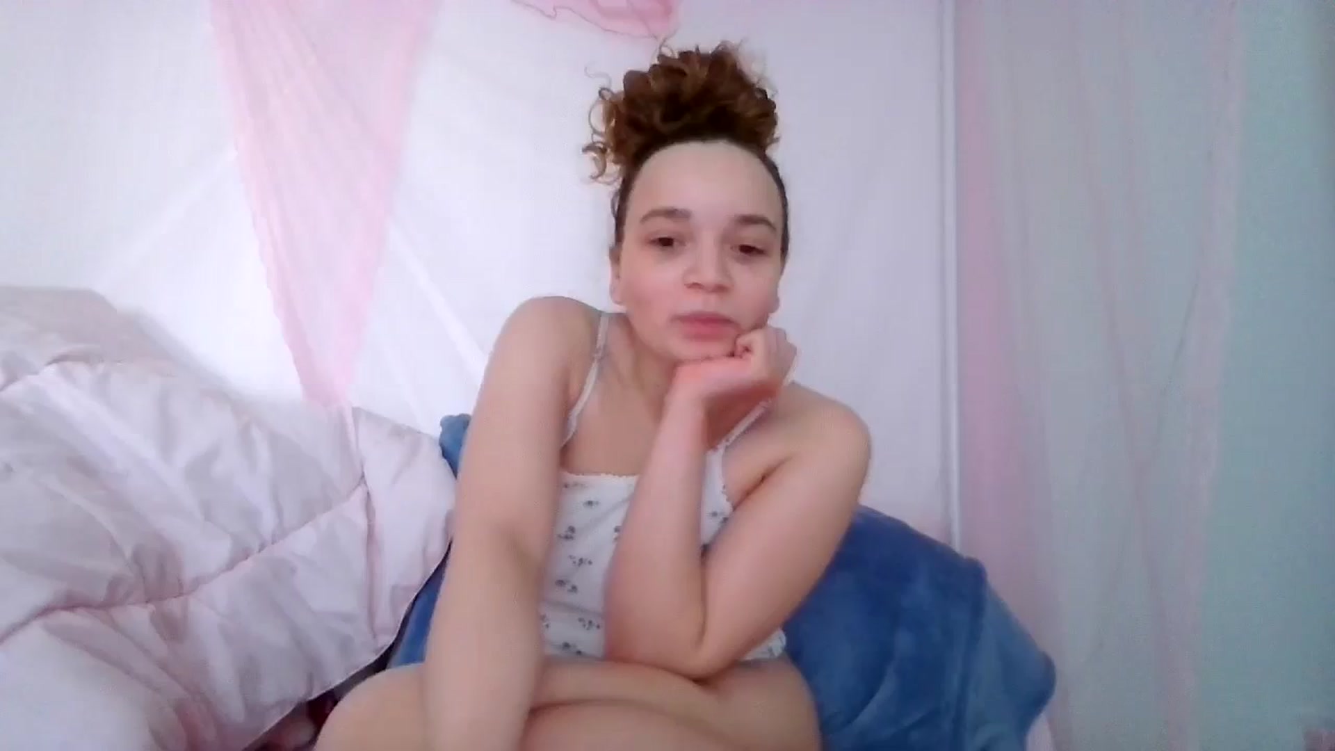 Gallery image thumbnail from Selinaimai's myfreecams stream on, 07/06/2025, 19:49 image 1 of 20
