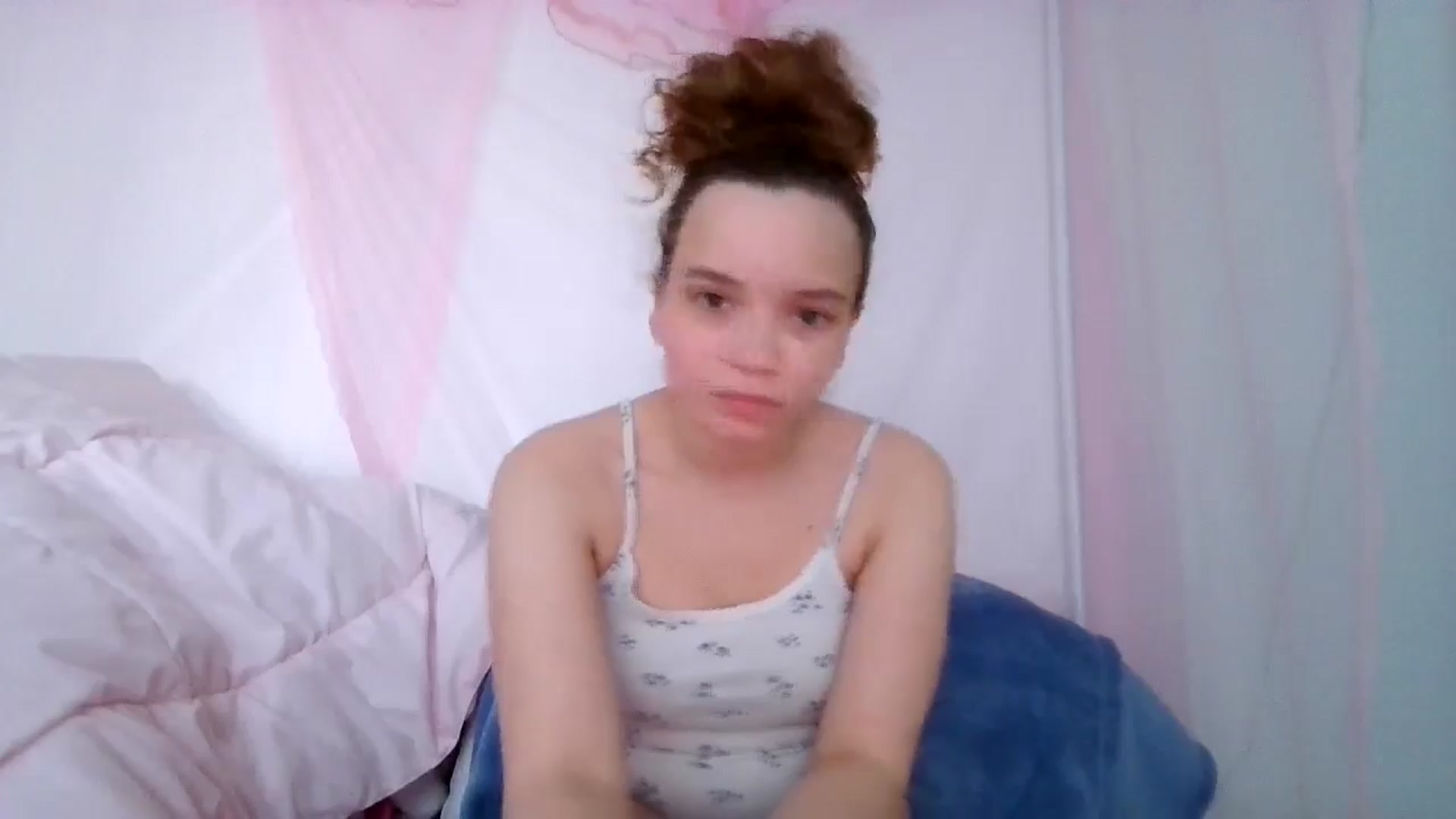 Gallery image thumbnail from Selinaimai's myfreecams stream on, 07/06/2025, 19:49 image 9 of 20