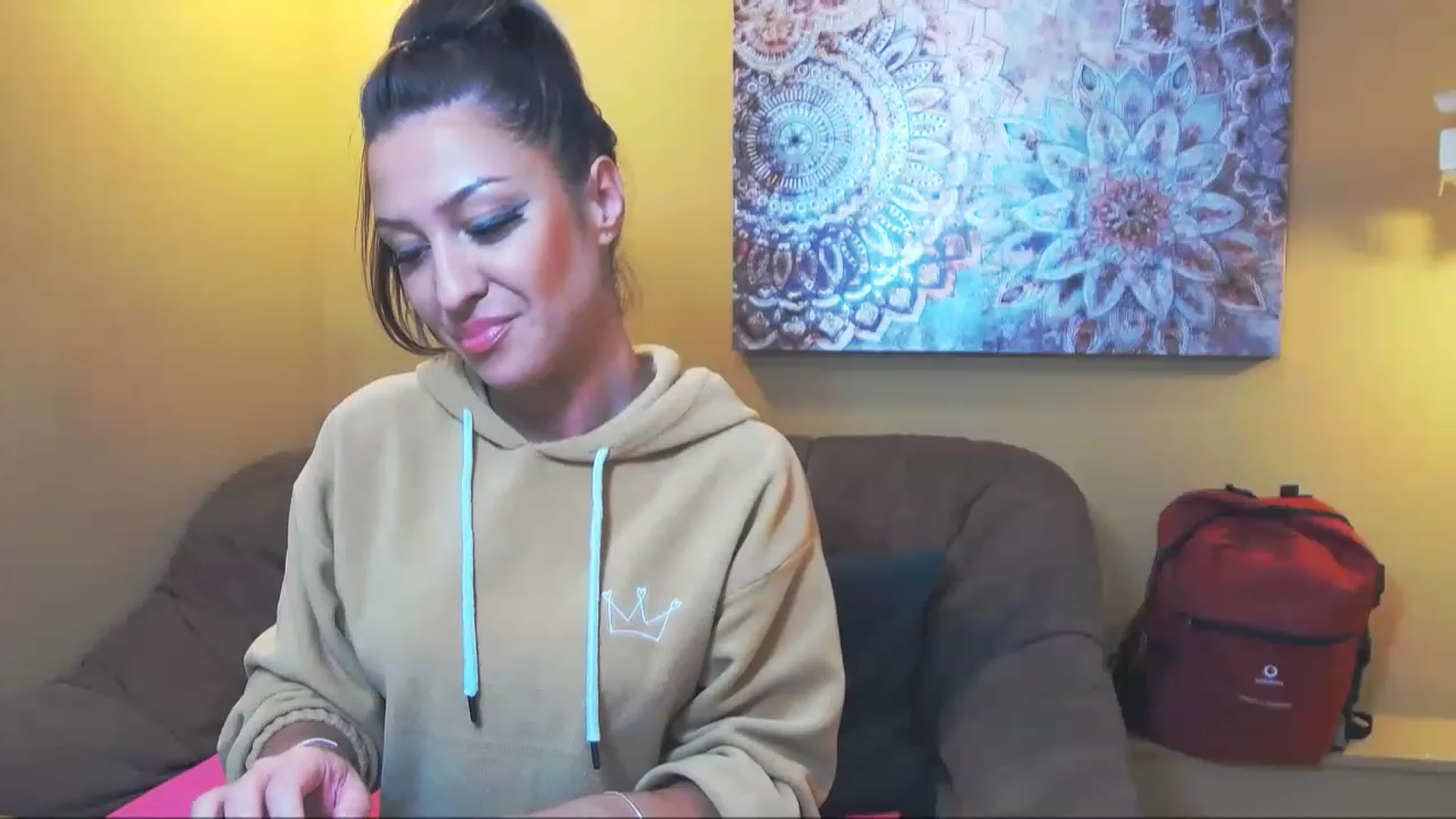 Gallery image thumbnail from SelinneTess's myfreecams stream on, 11/21/2022, 17:10 image 6 of 20