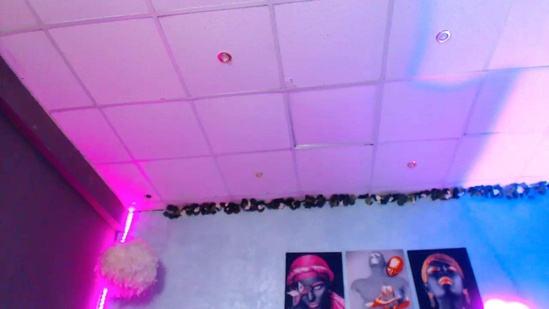 Gallery image thumbnail from SellenaCarter's myfreecams stream on, 01/30/2025, 09:12 image 20 of 20
