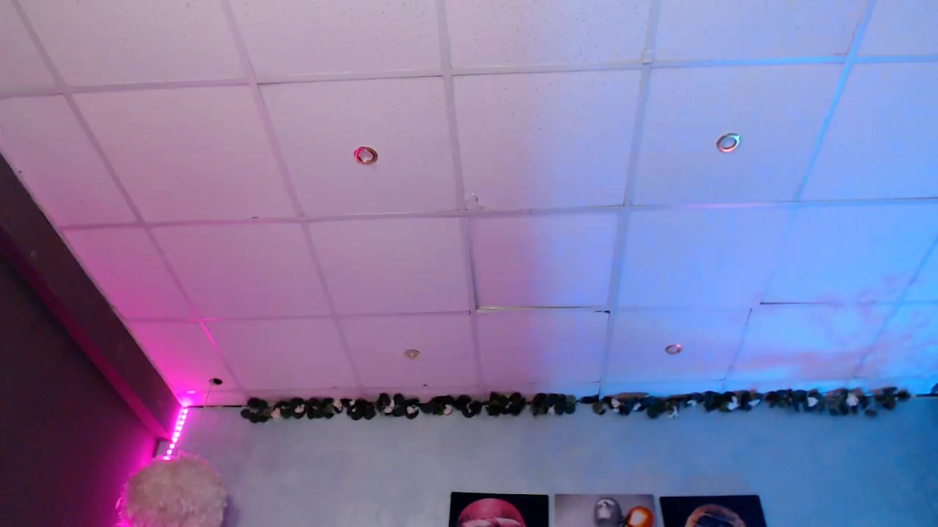 Gallery image thumbnail from SellenaCarter's myfreecams stream on, 02/26/2025, 13:02 image 17 of 20