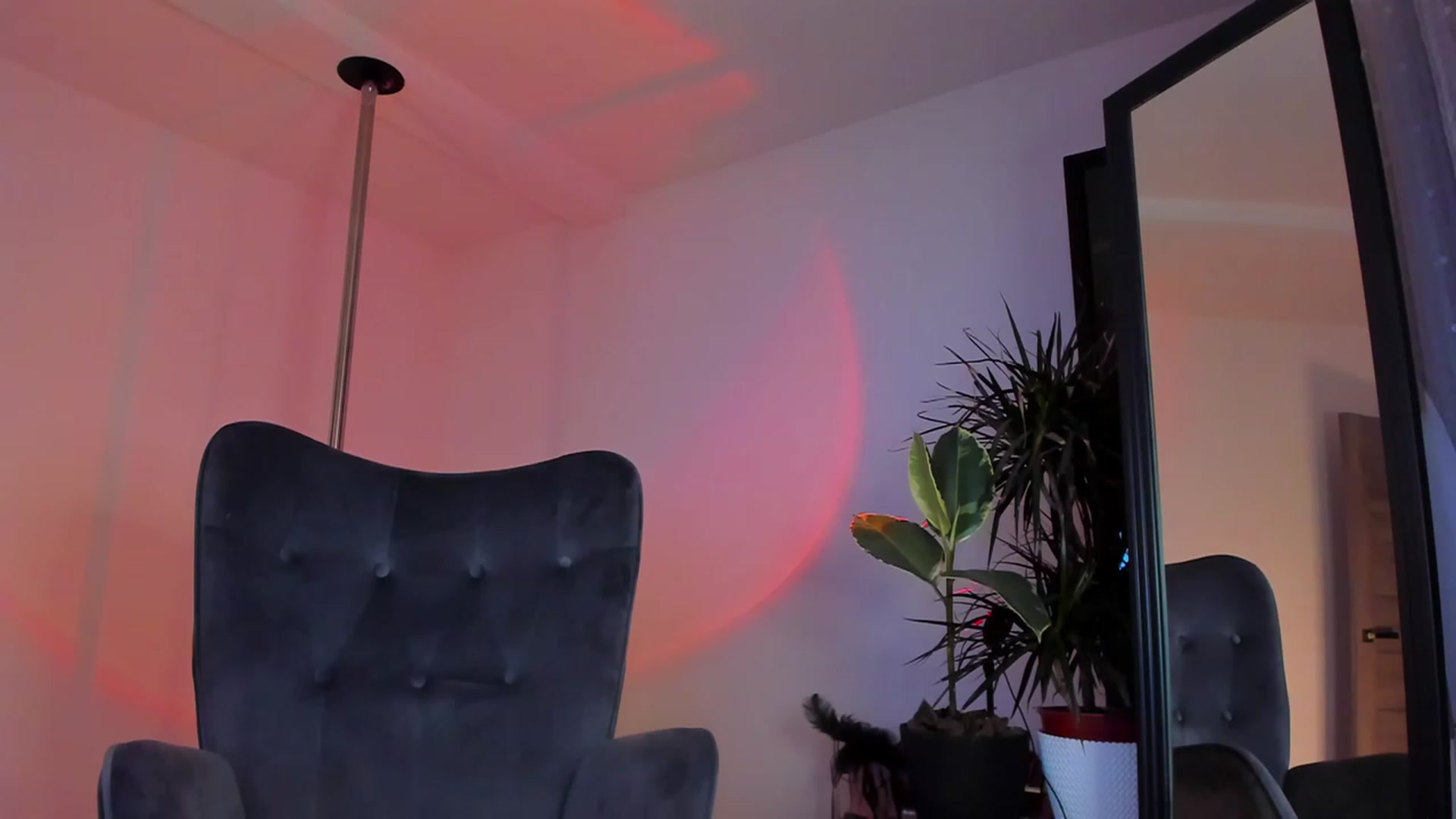 Gallery image thumbnail from Sellena_Girl's myfreecams stream on, 11/23/2022, 06:49 image 18 of 20
