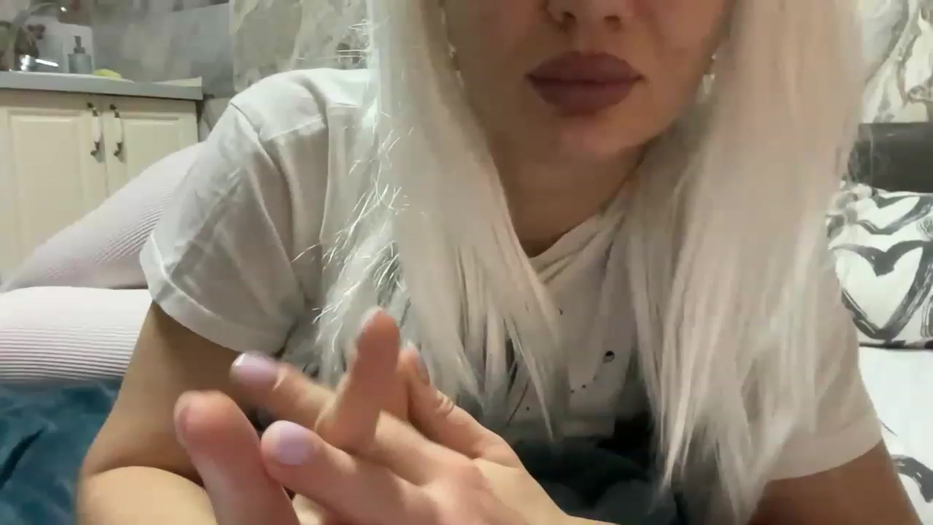 Gallery image thumbnail from Sellenas's myfreecams stream on, 12/30/2022, 15:42 image 4 of 20