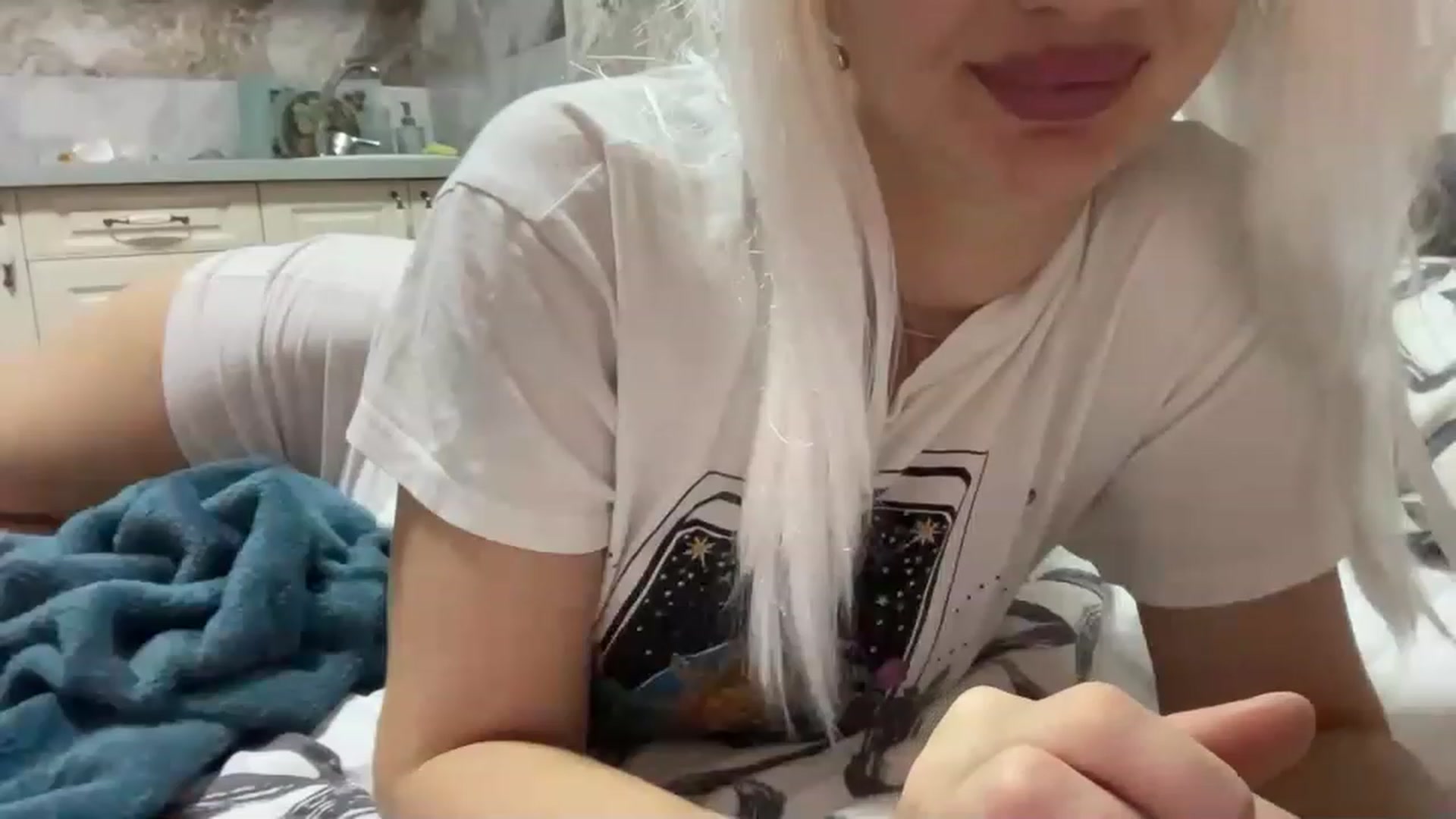 Gallery image thumbnail from Sellenas's myfreecams stream on, 12/30/2022, 16:12 image 13 of 20