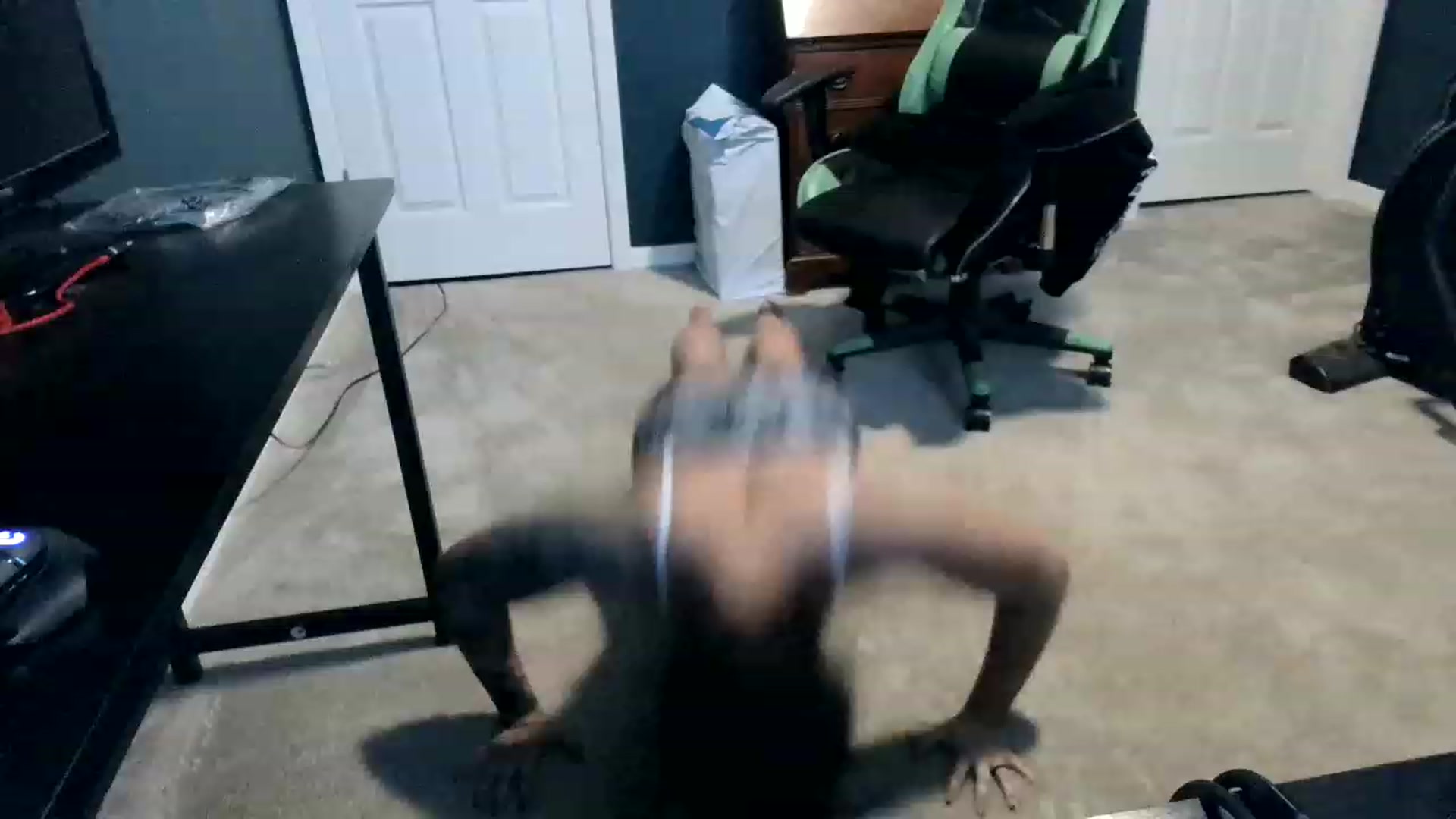 Gallery image thumbnail from Semperfuckme's myfreecams stream on, 01/15/2023, 17:38 image 14 of 20