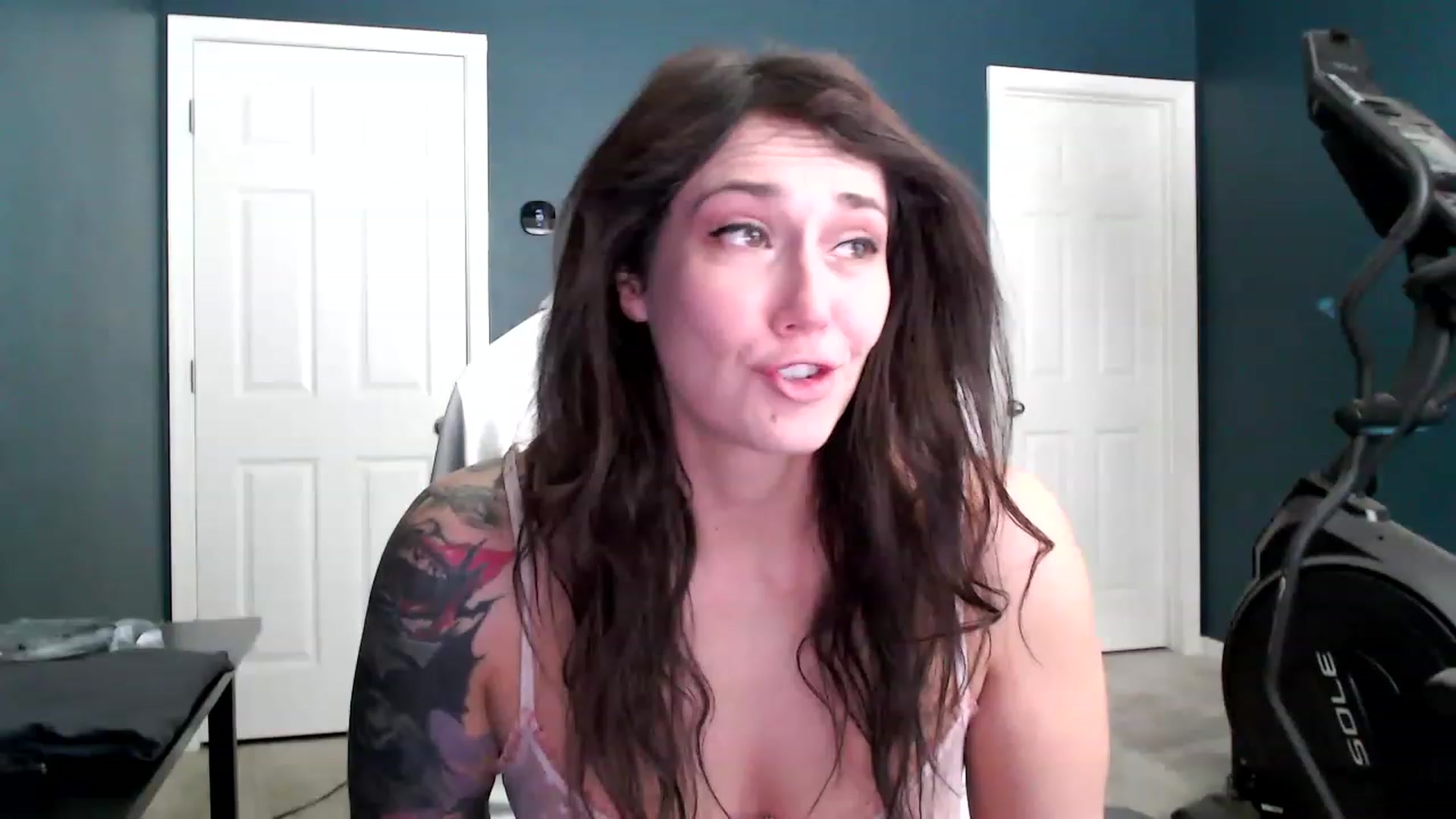 Gallery image thumbnail from Semperfuckme's myfreecams stream on, 01/25/2023, 15:55 image 1 of 20