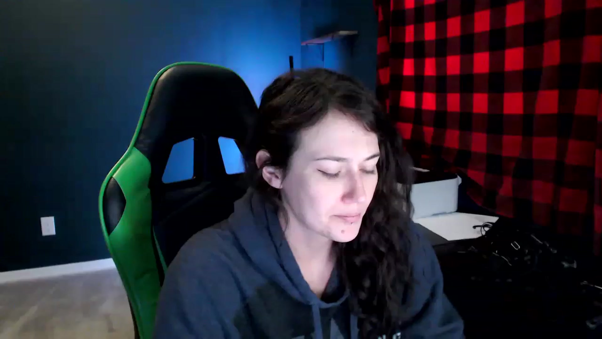 Gallery image thumbnail from Semperfuckme's myfreecams stream on, 02/05/2023, 17:22 image 15 of 20