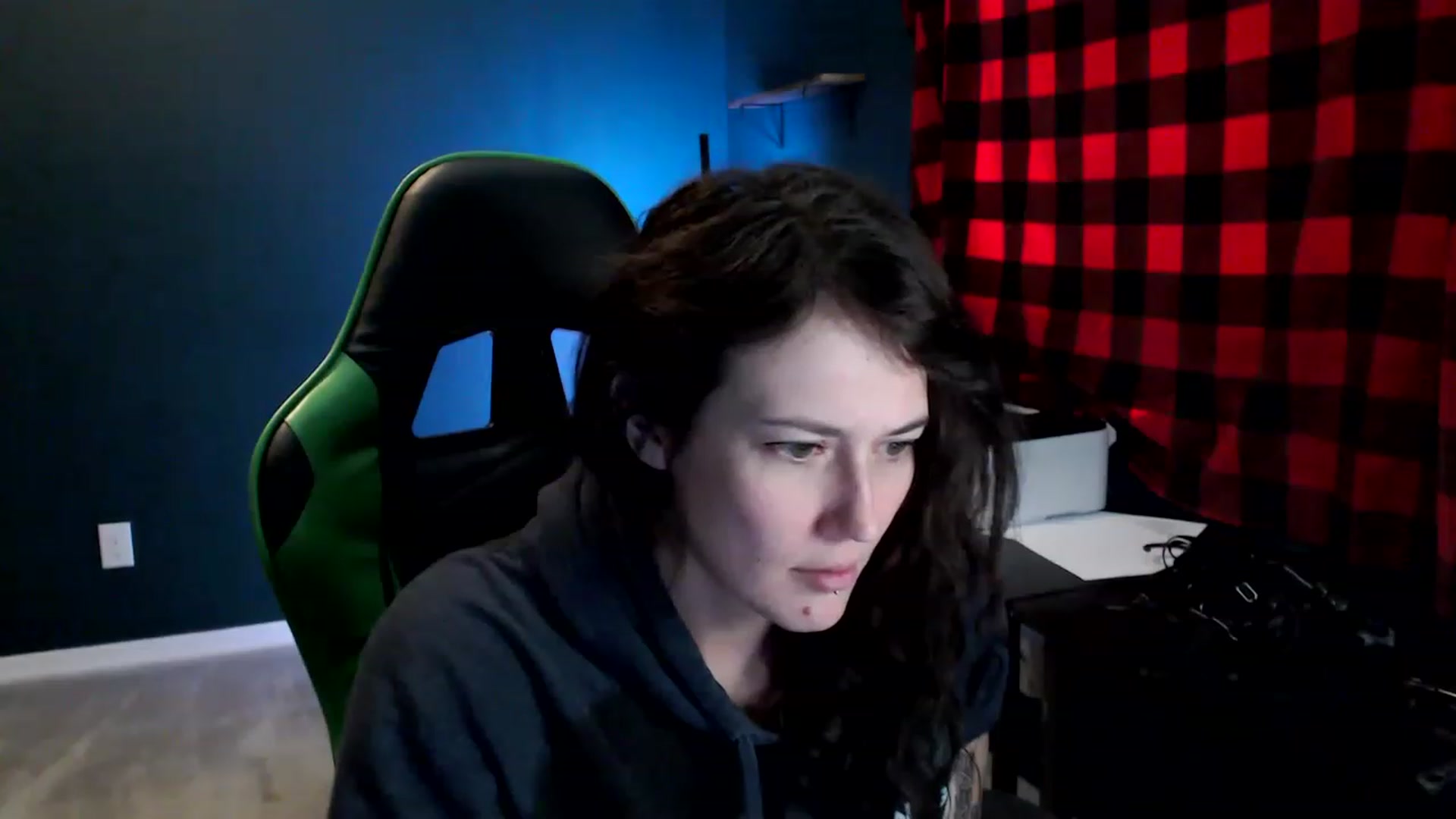Gallery image thumbnail from Semperfuckme's myfreecams stream on, 02/05/2023, 17:22 image 18 of 20