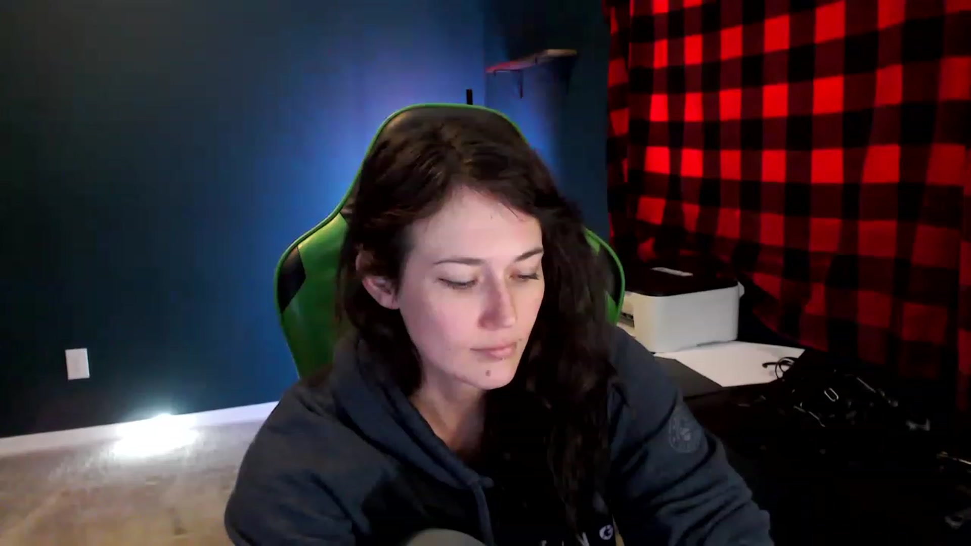 Gallery image thumbnail from Semperfuckme's myfreecams stream on, 02/05/2023, 17:22 image 4 of 20