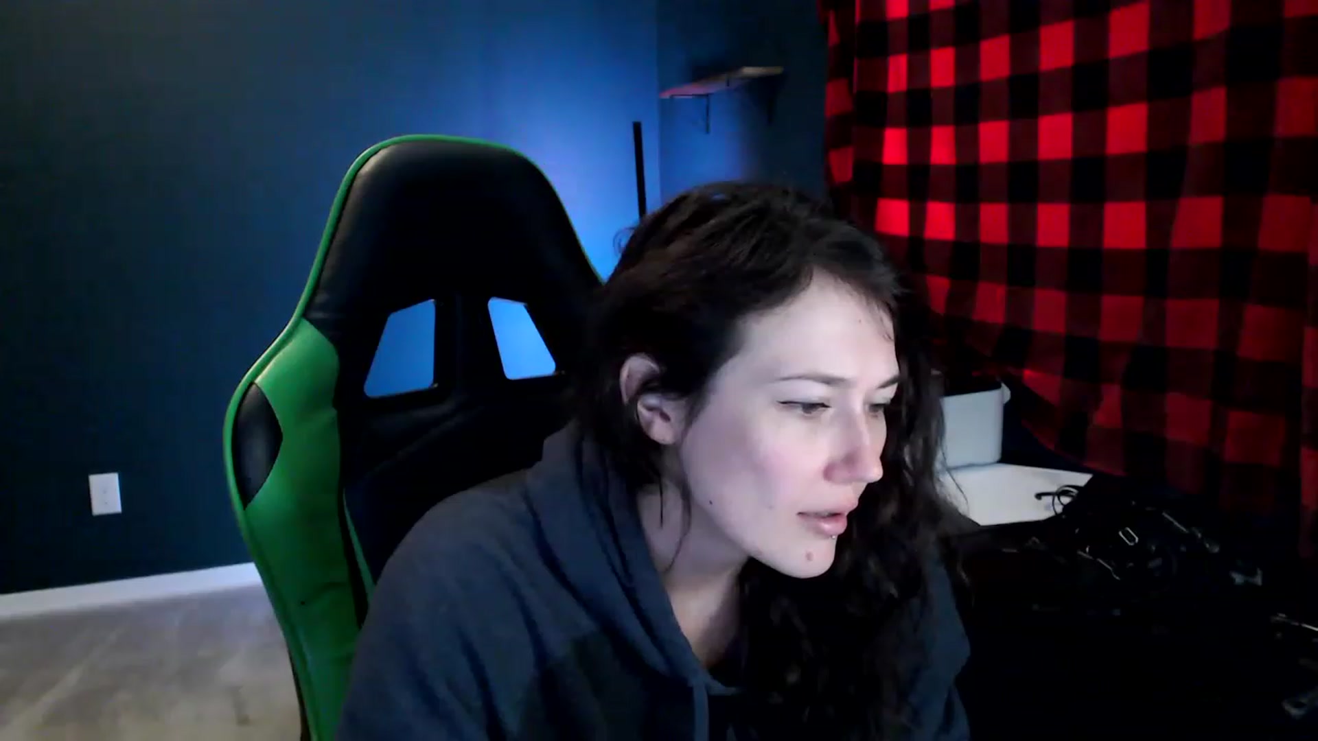 Gallery image thumbnail from Semperfuckme's myfreecams stream on, 02/05/2023, 17:22 image 17 of 20
