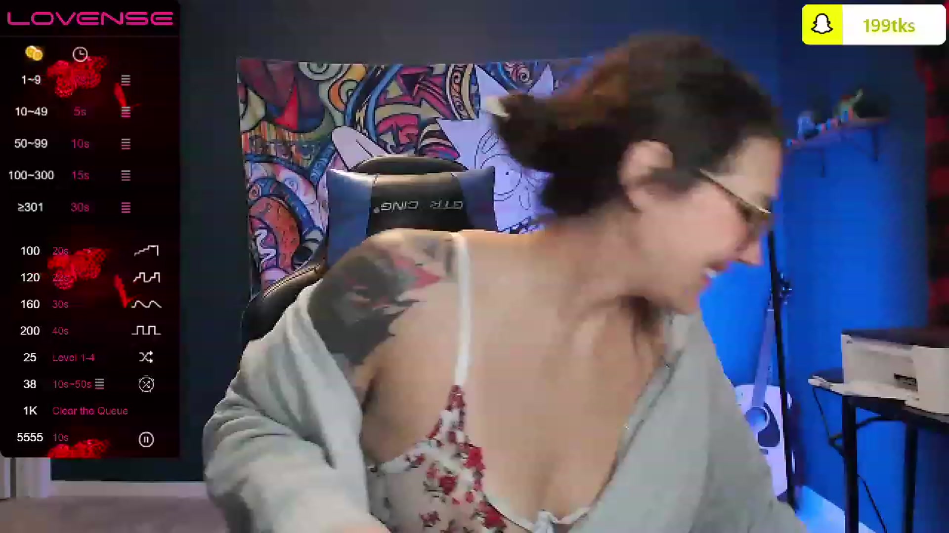 Gallery image thumbnail from Semperfuckme's myfreecams stream on, 04/22/2023, 15:33 image 14 of 20