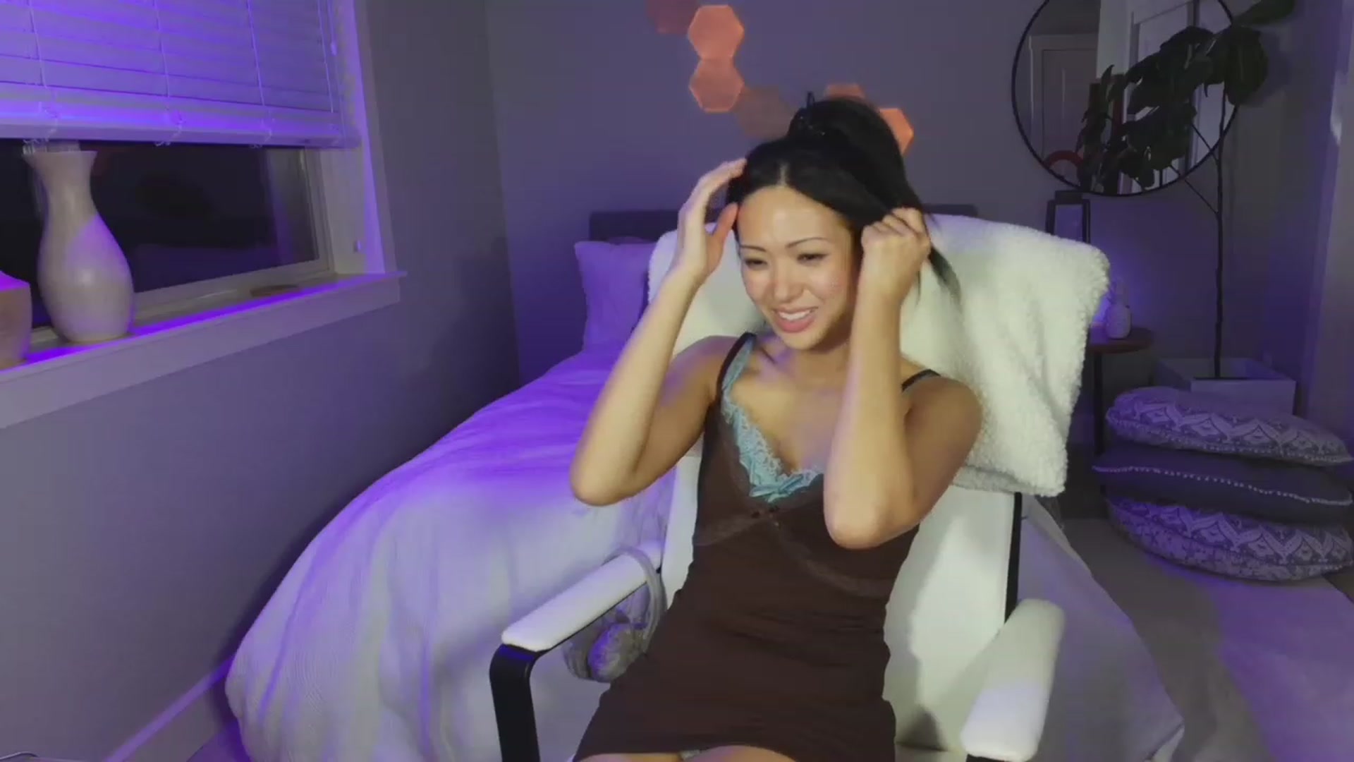 Gallery image thumbnail from SendTacoMoney's myfreecams stream on, 03/01/2023, 07:52 image 5 of 20