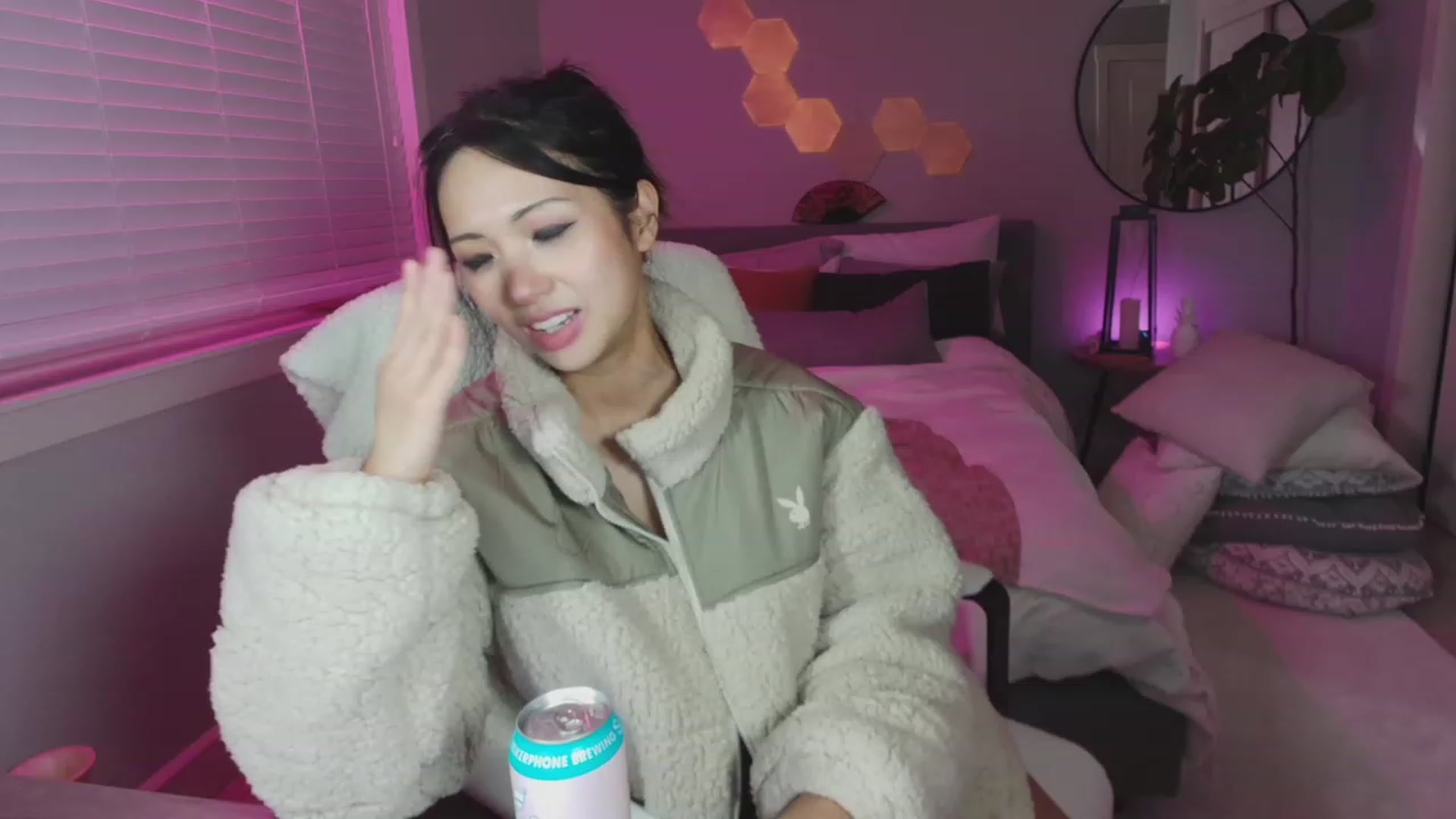 Gallery image thumbnail from SendTacoMoney's myfreecams stream on, 03/08/2023, 05:44 image 11 of 20